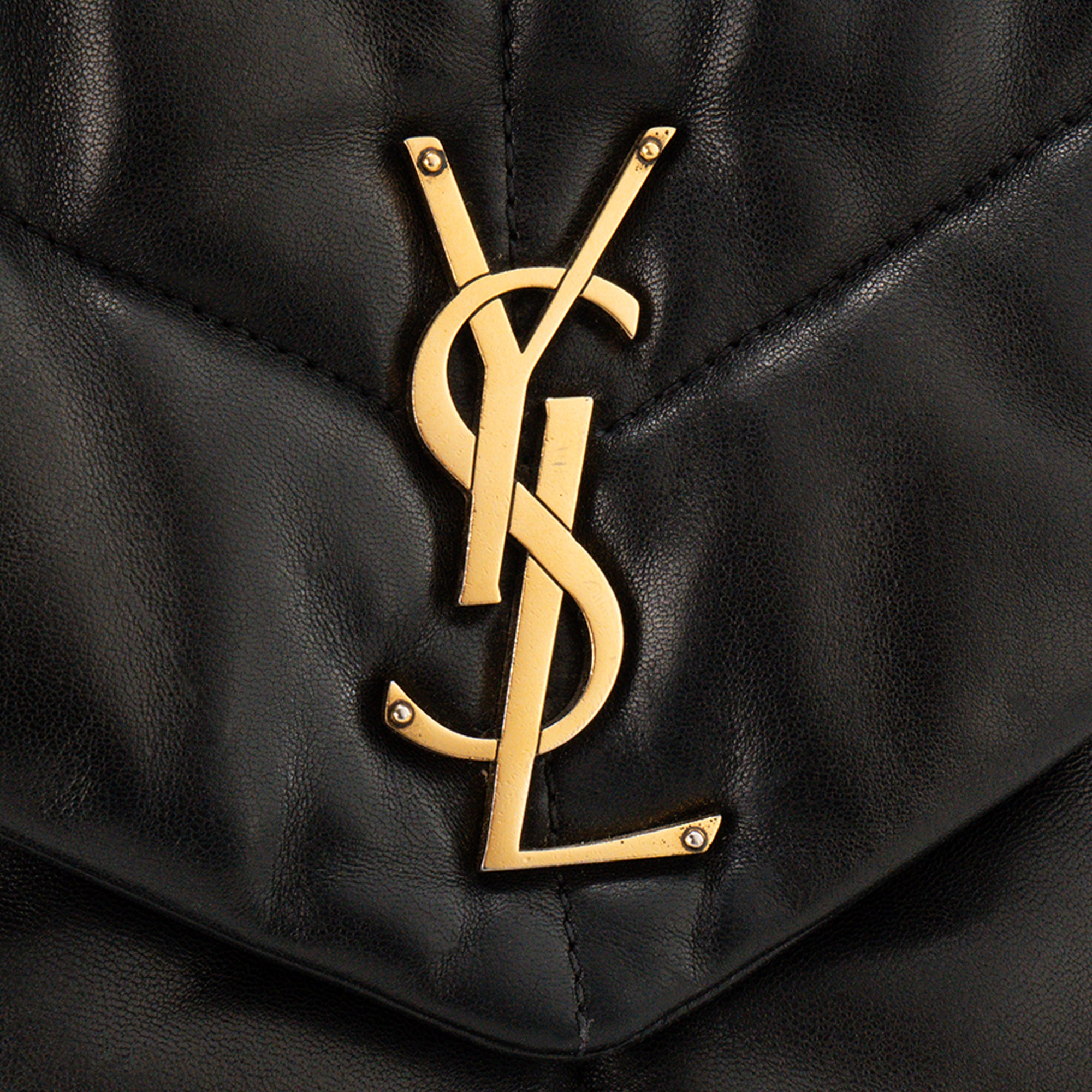 SAINT LAURENT - Sac à bandoulière Loulou Puffer Small Saint Laurent en cuir lisse noir