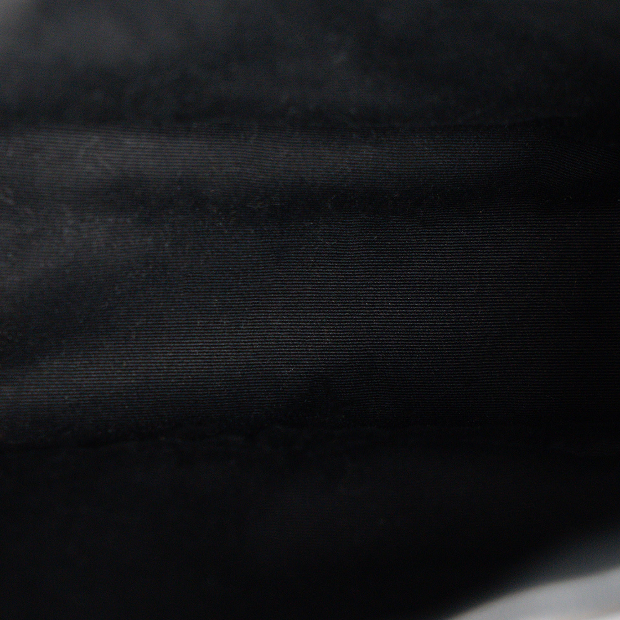 SAINT LAURENT - Sac à bandoulière Loulou Puffer small Saint Laurent en cuir lisse noir