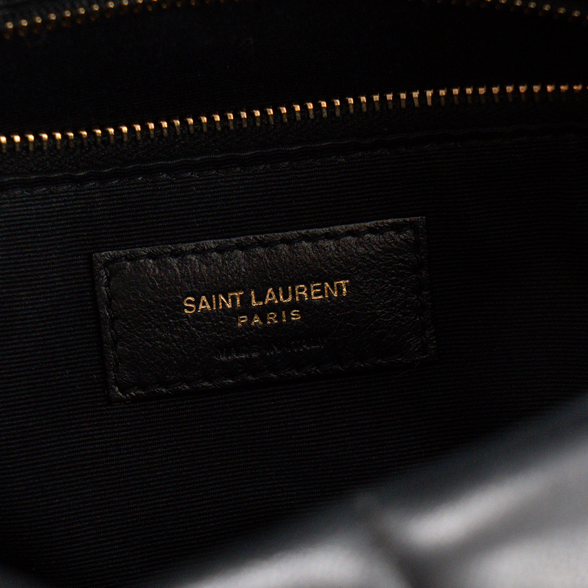 SAINT LAURENT - Sac à bandoulière Loulou Puffer small Saint Laurent en cuir lisse noir