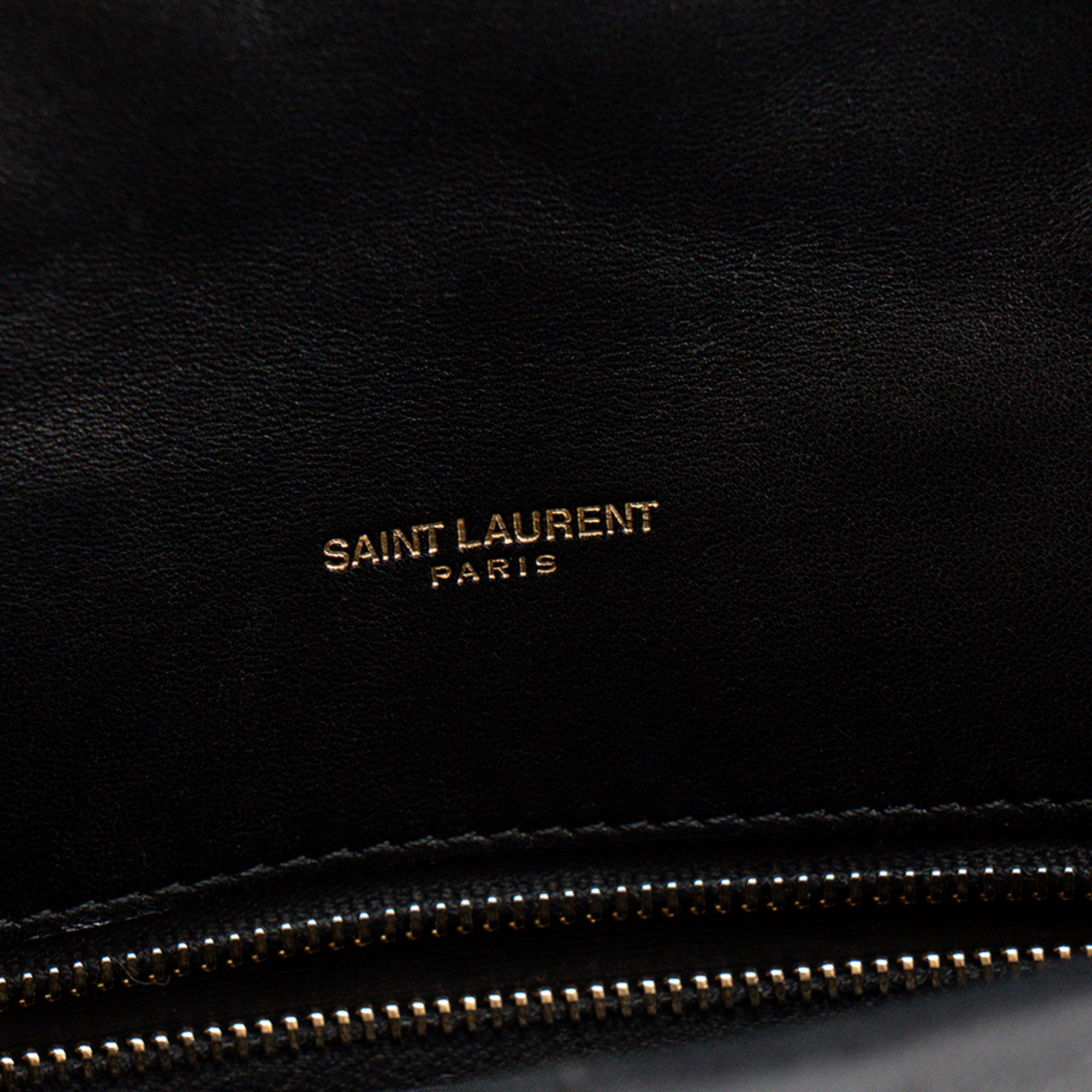 SAINT LAURENT - Sac à bandoulière Loulou Puffer small Saint Laurent en cuir lisse noir
