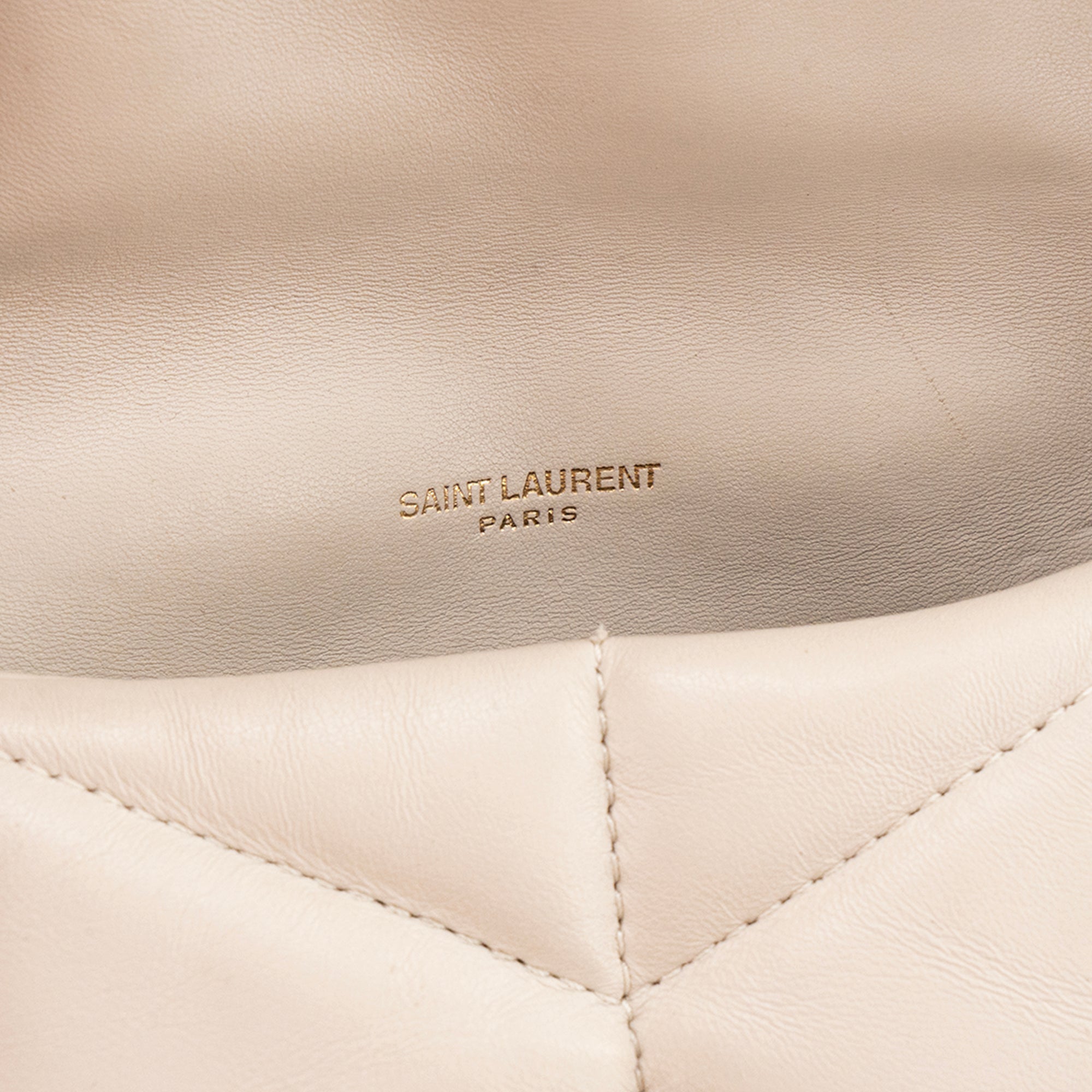 SAINT LAURENT - Sac à bandoulière Loulou Puffer Toy Saint Laurent en cuir lisse beige