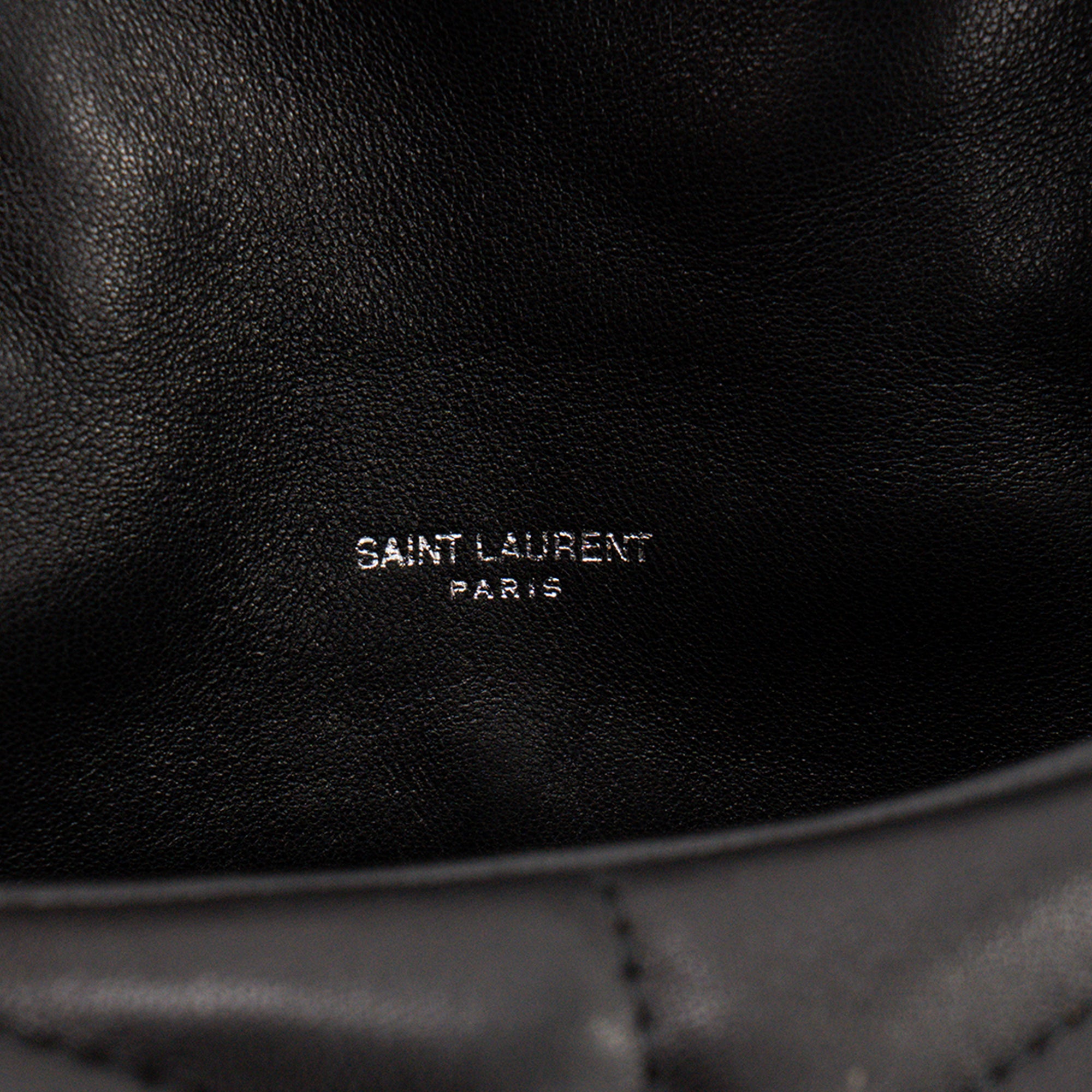 SAINT LAURENT - Sac à bandoulière Loulou Puffer Toy Saint Laurent en cuir lisse noir