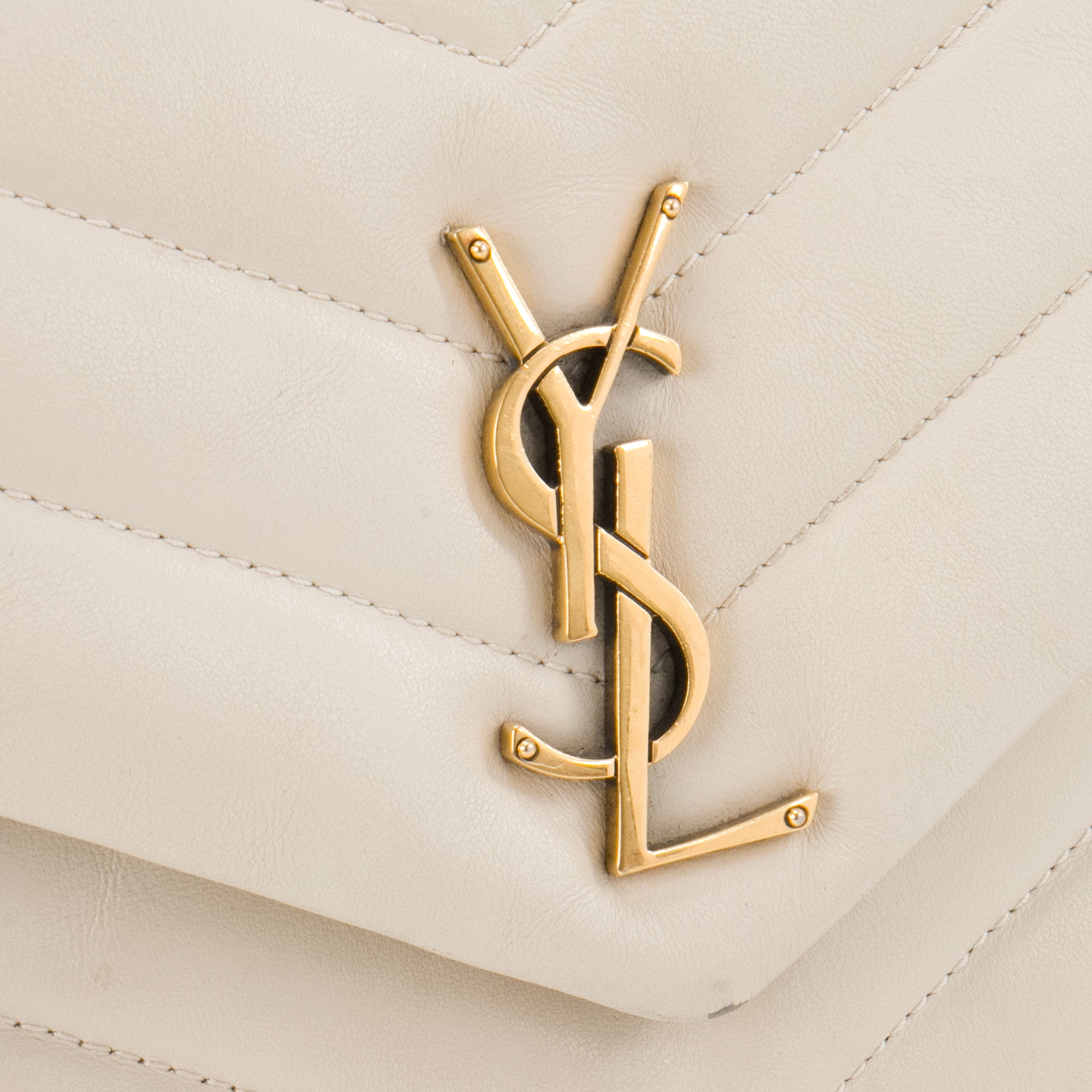 SAINT LAURENT - Sac à bandoulière Loulou Small Saint Laurent en cuir beige