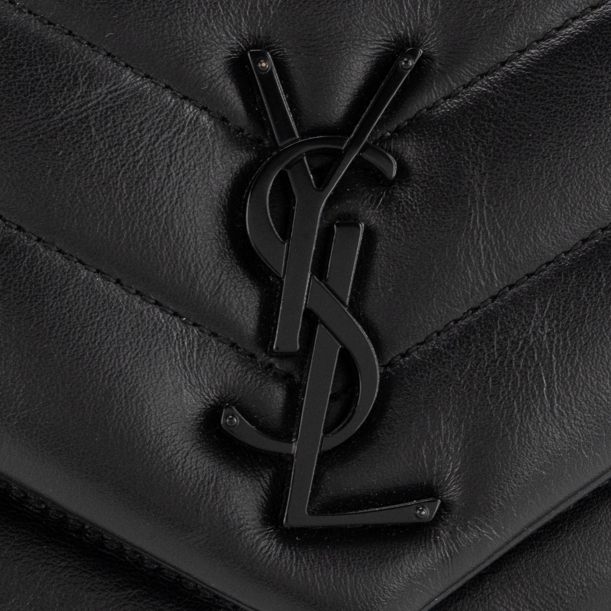 SAINT LAURENT - Sac à bandoulière Loulou Small Saint Laurent en cuir lisse full black
