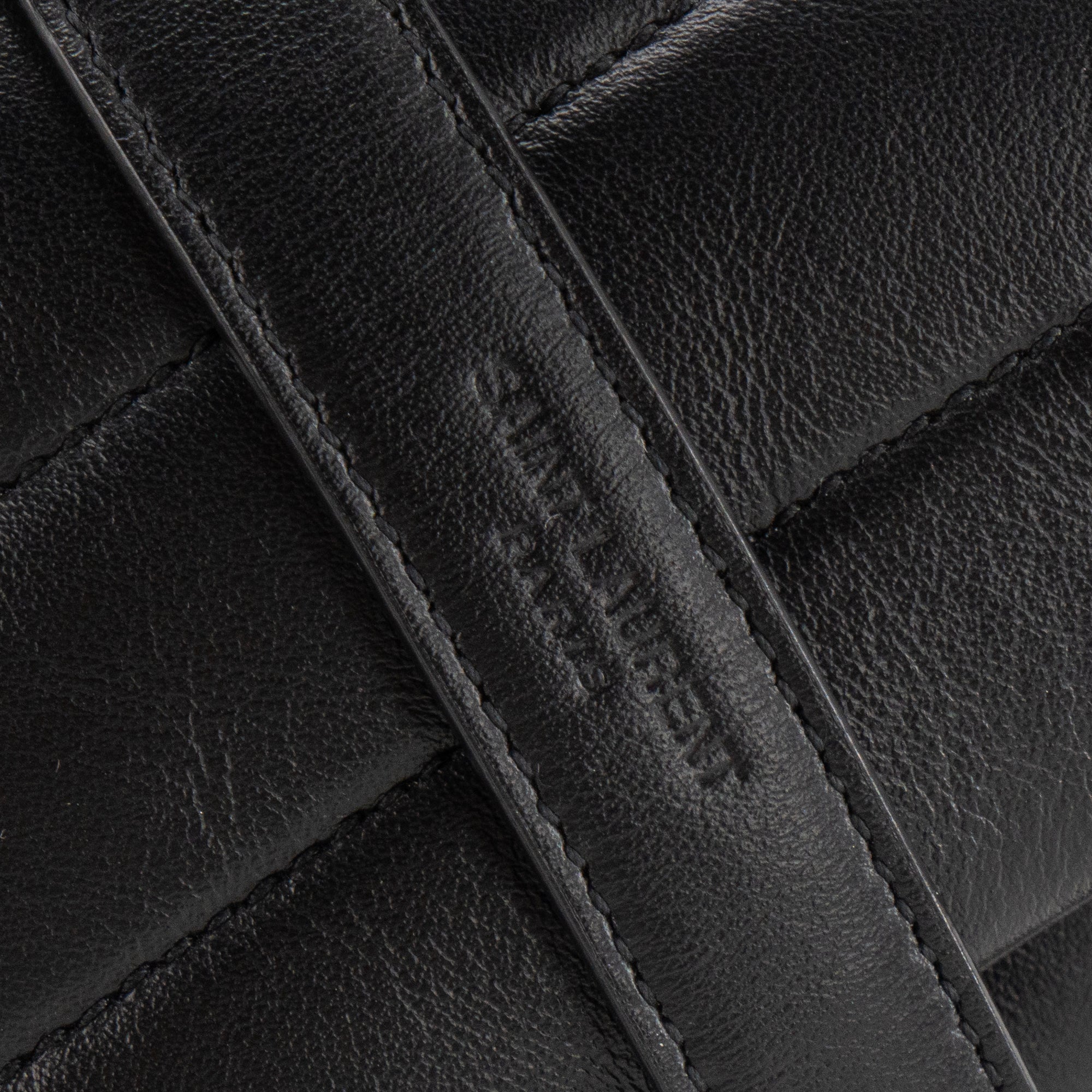 SAINT LAURENT - Sac à bandoulière Loulou Small Saint Laurent en cuir lisse full black