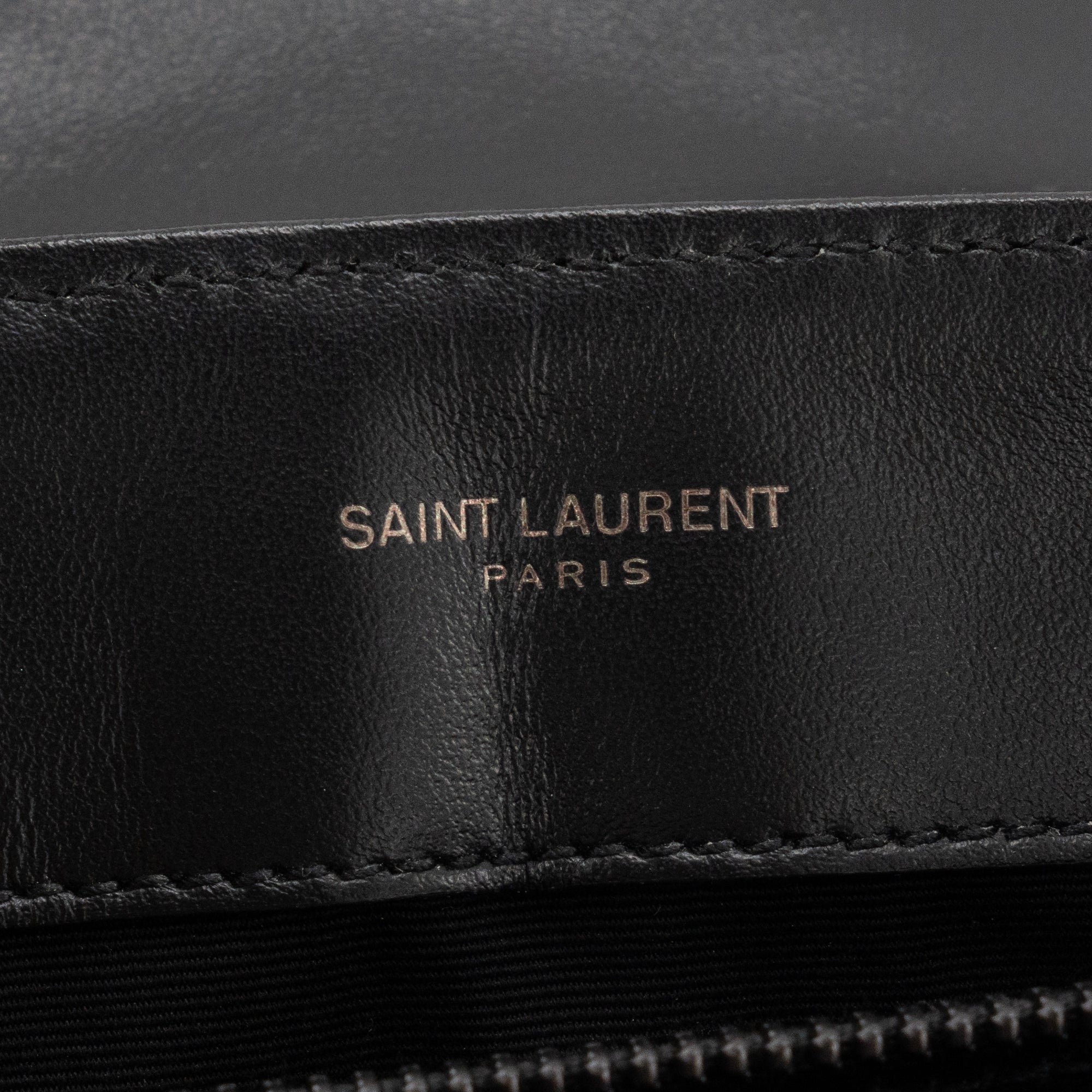 SAINT LAURENT - Sac à bandoulière Loulou Small Saint Laurent en cuir lisse full black