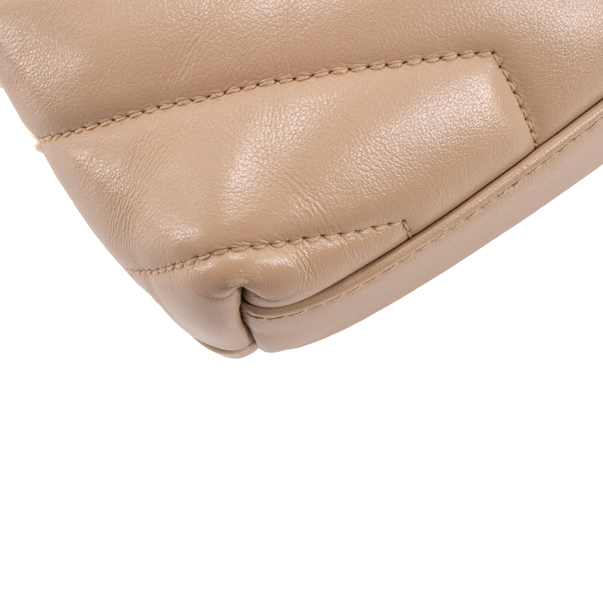 SAINT LAURENT - Sac à bandoulière Loulou Toy Saint Laurent en cuir chevron beige