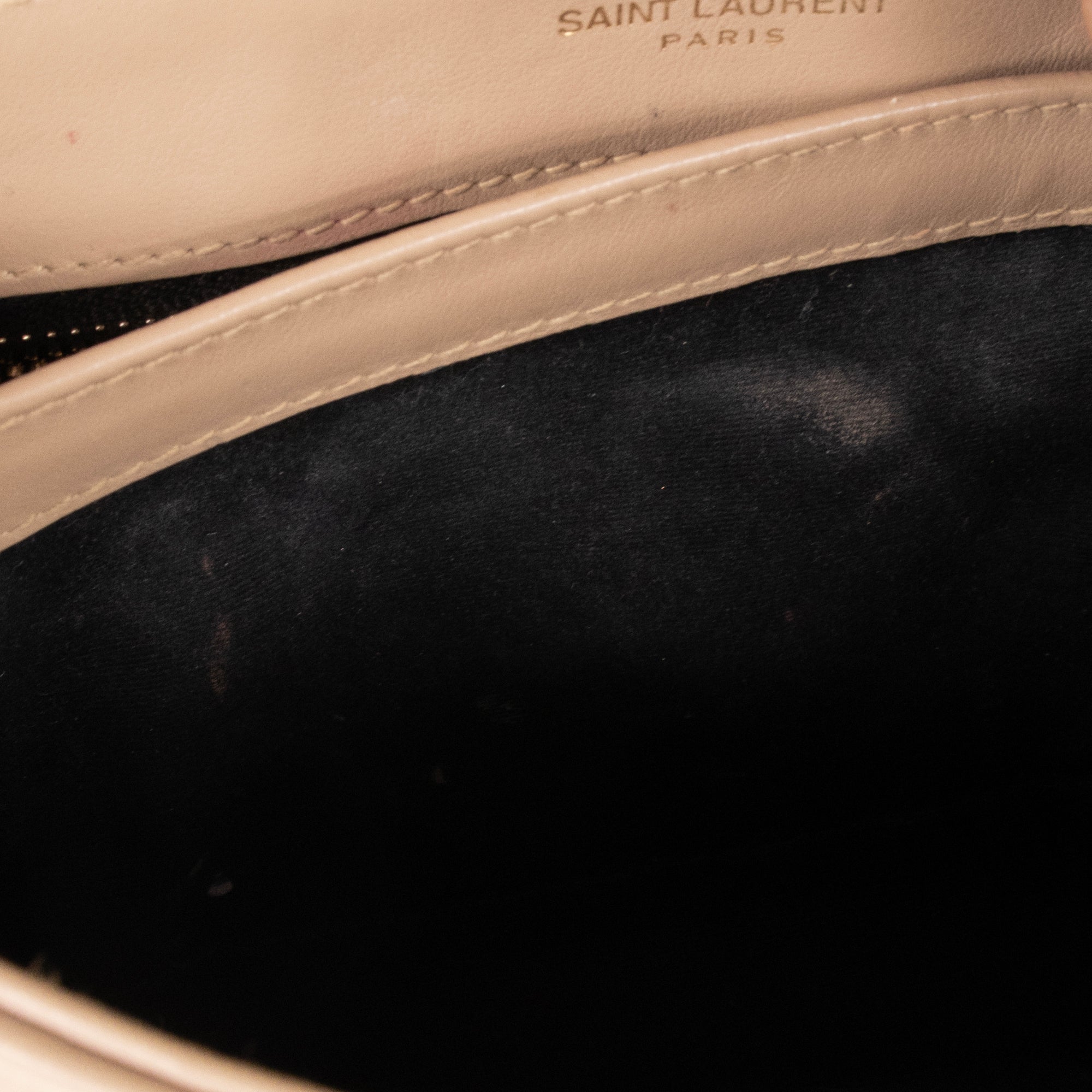 SAINT LAURENT - Sac à bandoulière Loulou Toy Saint Laurent en cuir chevron beige