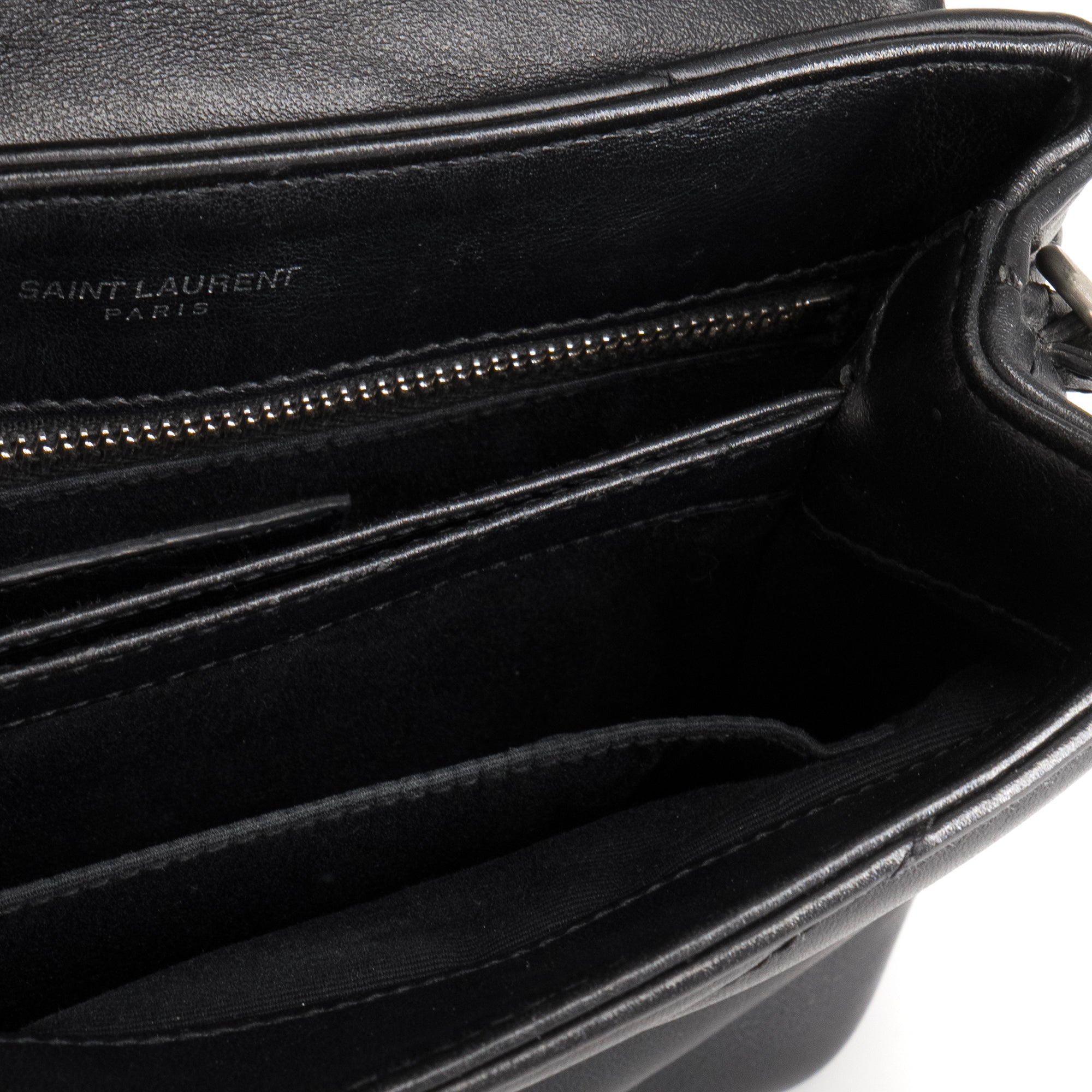 SAINT LAURENT - Sac à bandoulière Loulou Toy Saint Laurent en cuir lisse noir