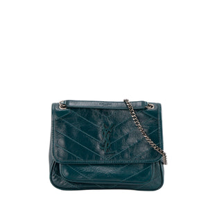 SAINT LAURENT - Sac à bandoulière Niki baby Saint Laurent en cuir froissé bleu canard
