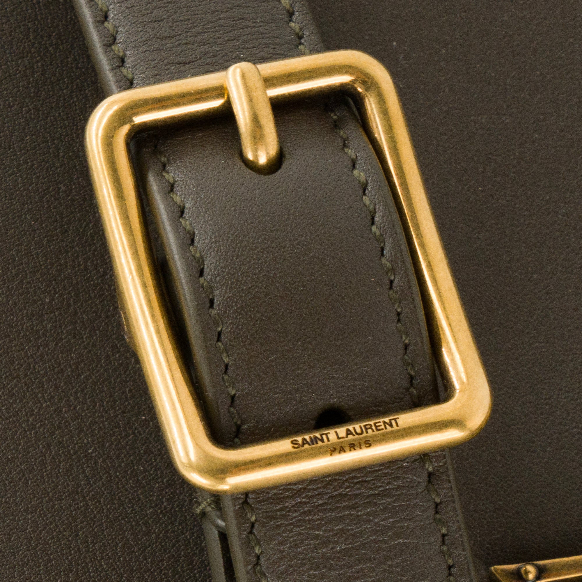 SAINT LAURENT - Sac à bandoulière Niki Satchel Saint Laurent en cuir lisse kaki