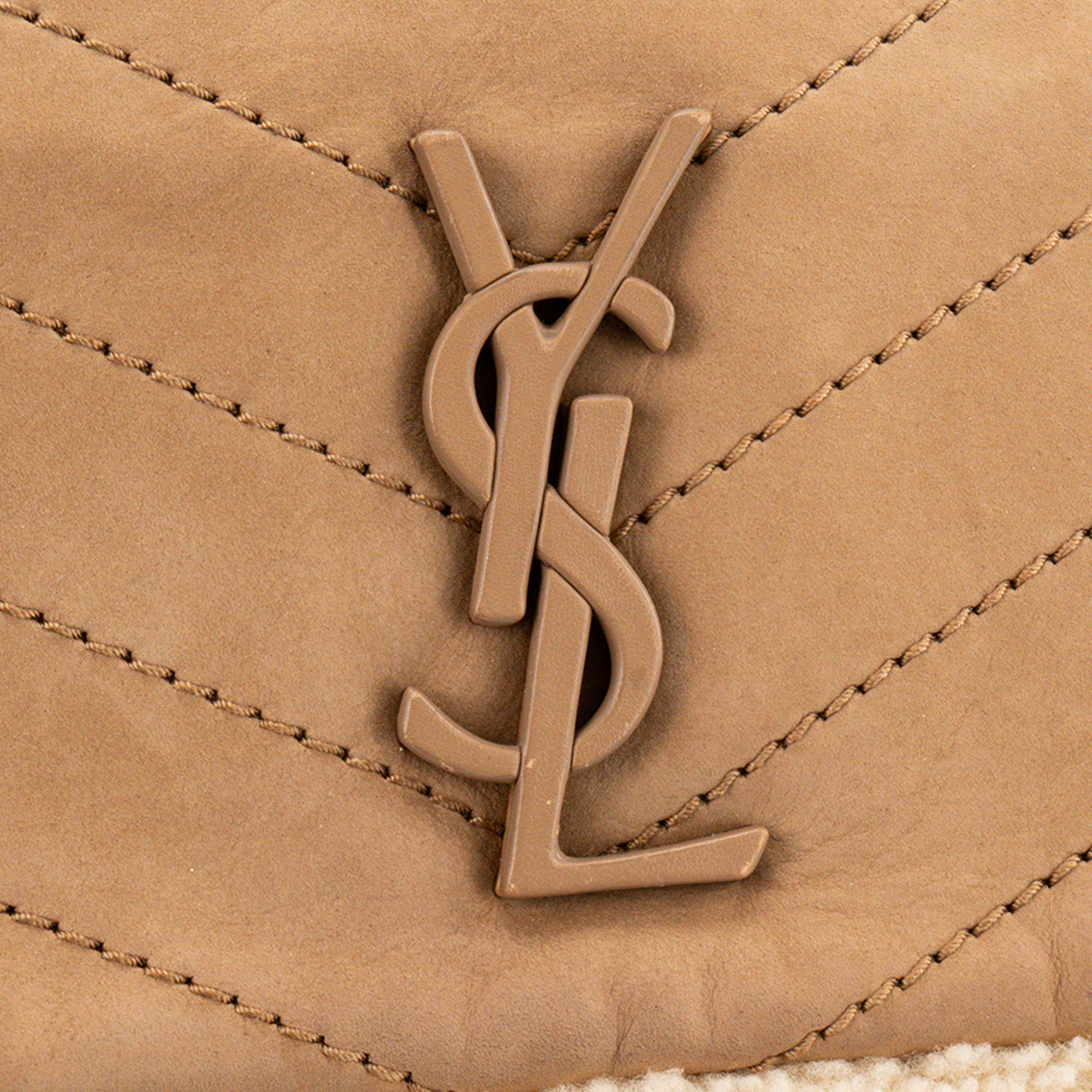 SAINT LAURENT - Sac à bandoulière Niki Saint Laurent en shearling et daim marron