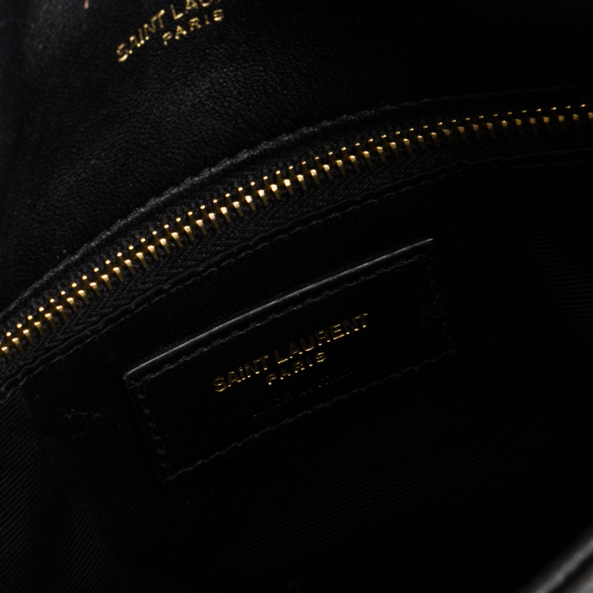 SAINT LAURENT - Sac à bandoulière Puffer Toy Saint Laurent en cuir lisse noir