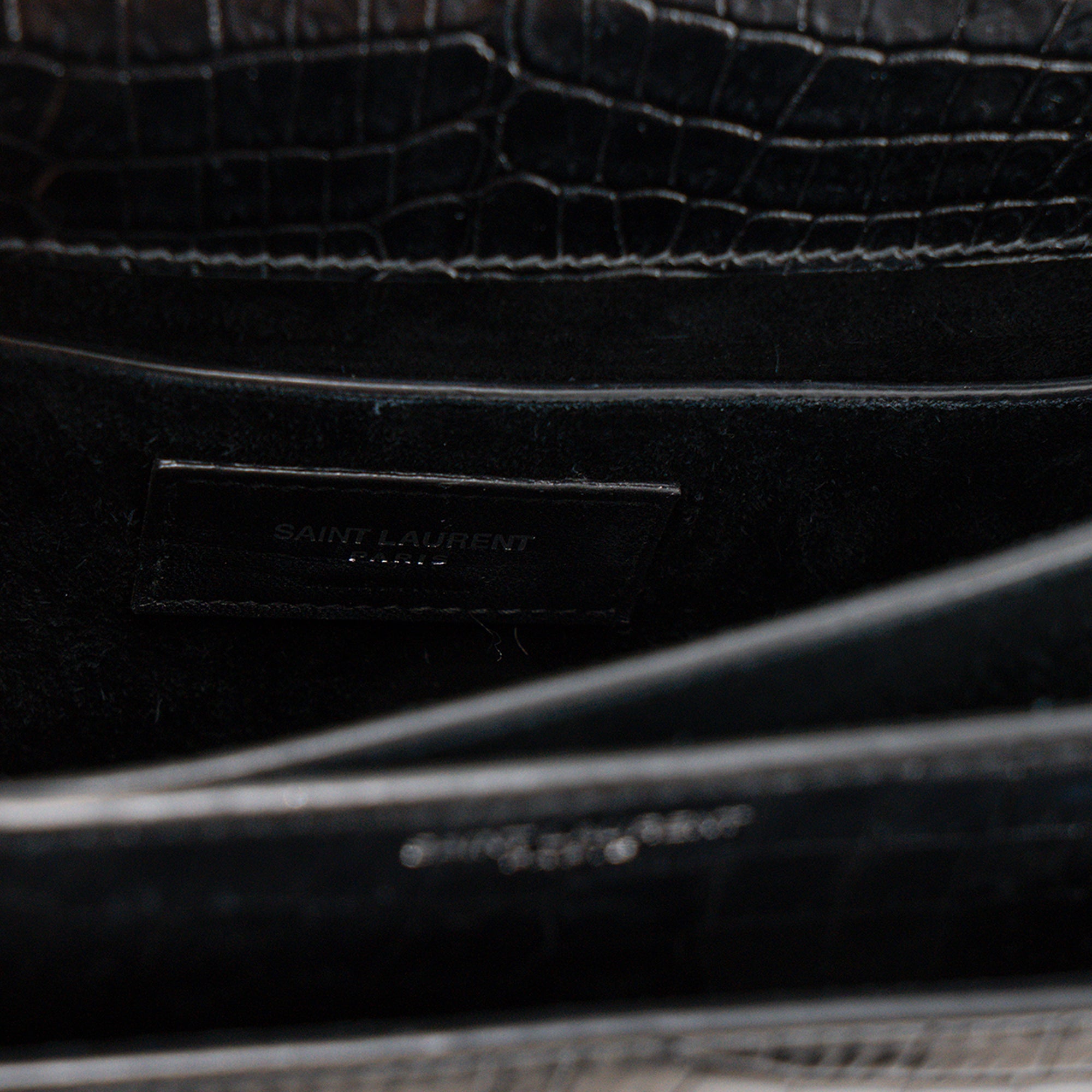 SAINT LAURENT - Sac à bandoulière Sunset Saint Laurent en cuir embossé croco noir