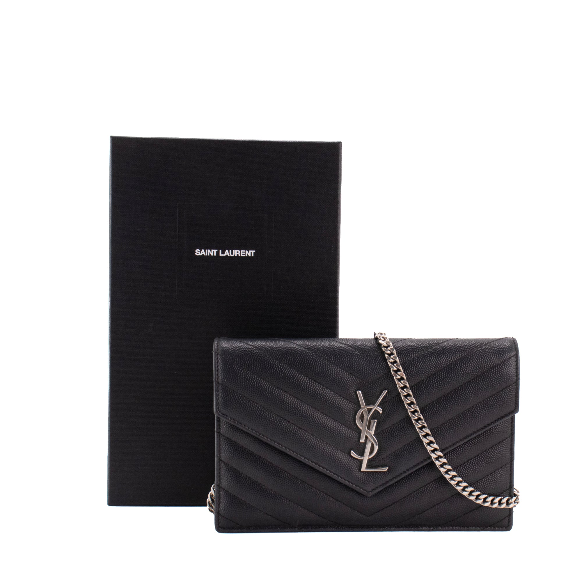 SAINT LAURENT - Sac à bandoulière Wallet On Chain Cassandre Saint Laurent en cuir grainé noir