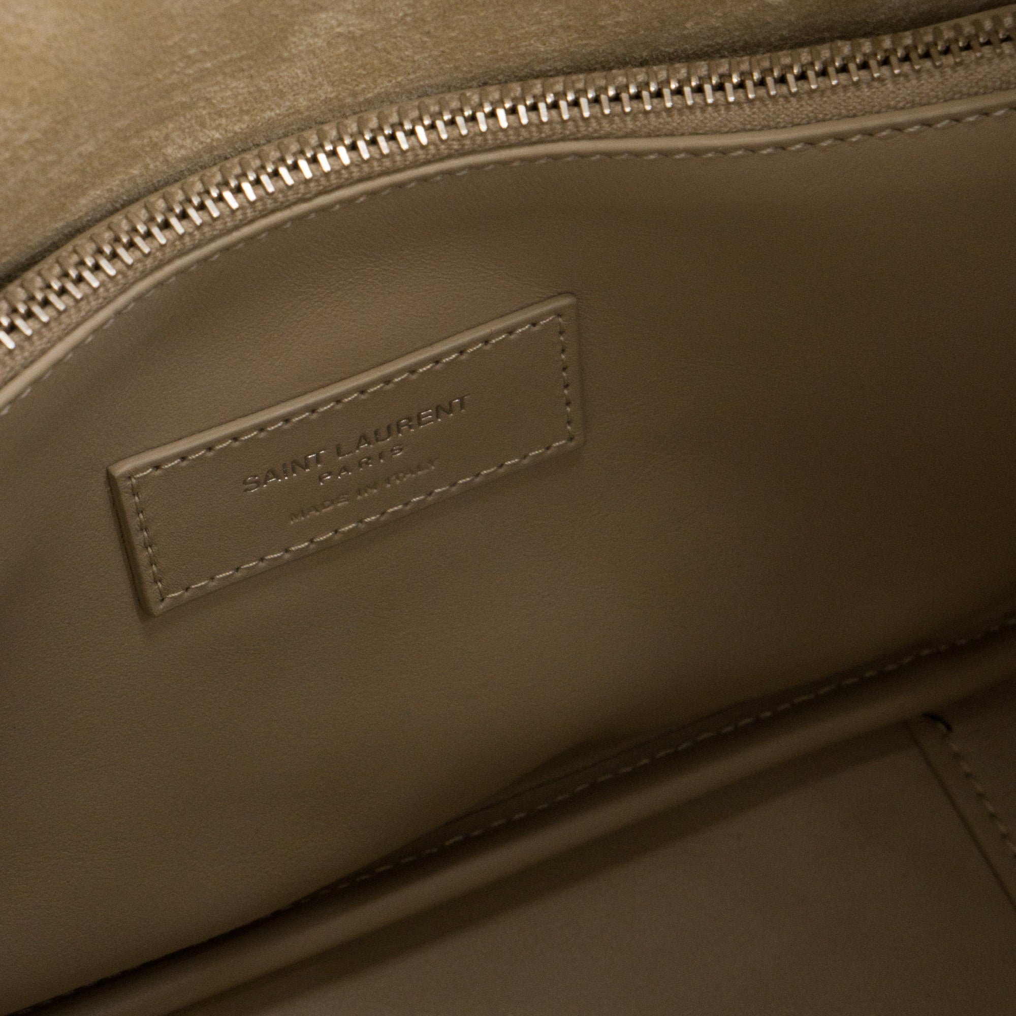 SAINT LAURENT - Sac à épaule 5 à 7 small souple Saint Laurent en cuir lisse beige