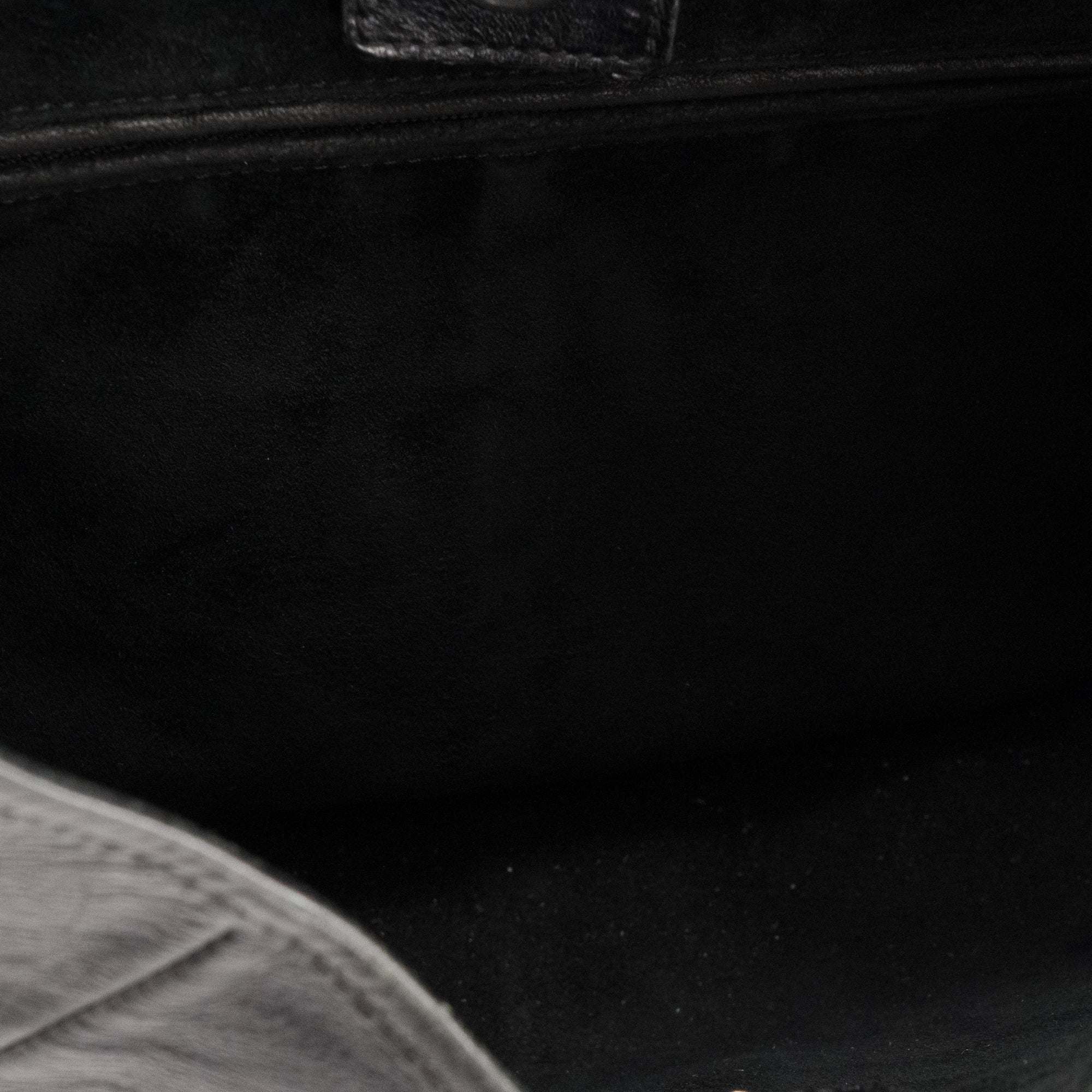 SAINT LAURENT - Sac à épaule Mombassa Saint Laurent en cuir noir vintage