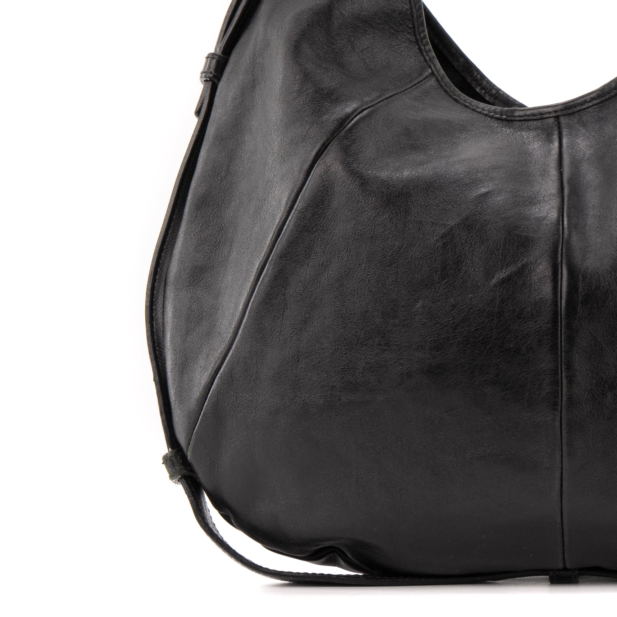SAINT LAURENT - Sac à épaule Mombassa Saint Laurent en cuir noir vintage