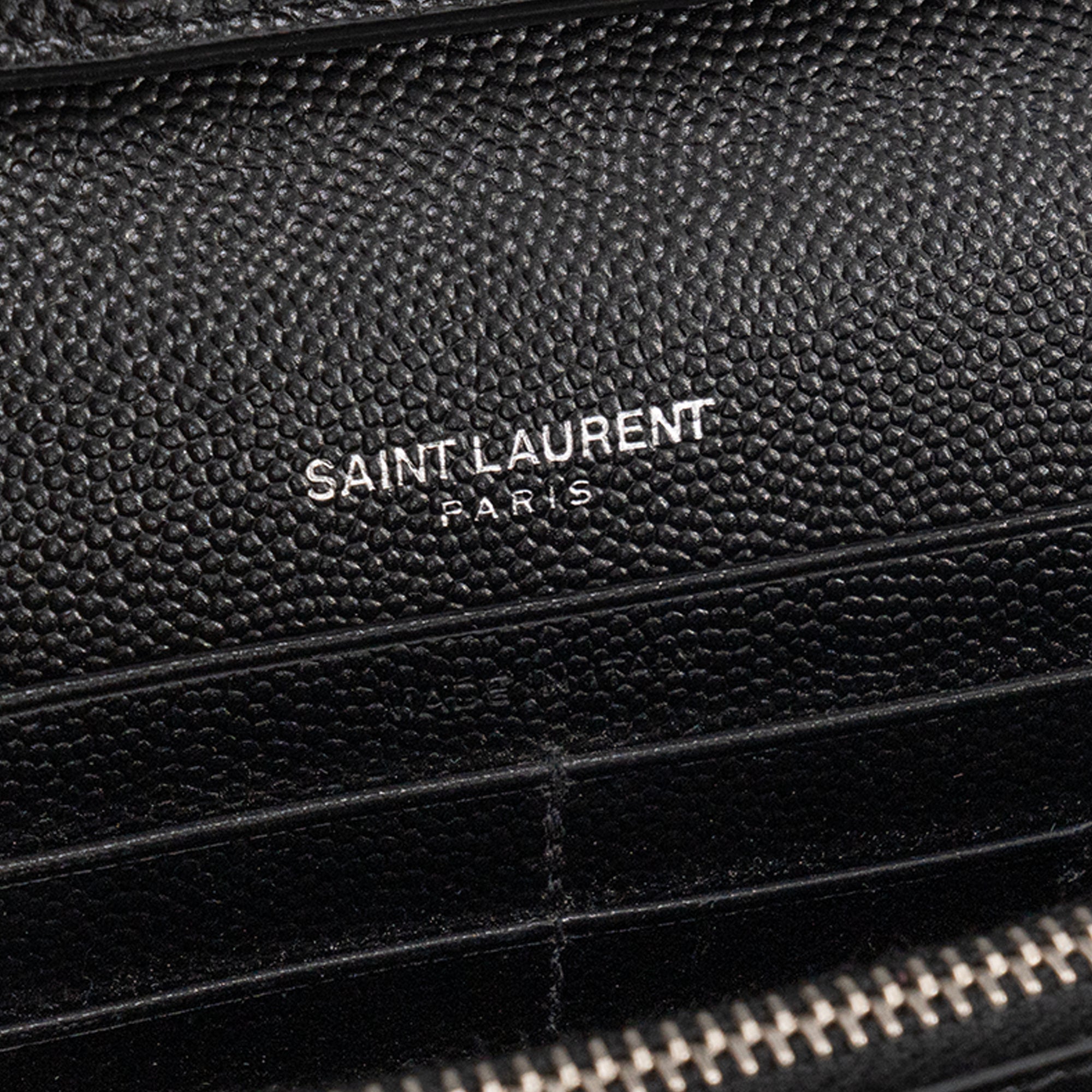 SAINT LAURENT - Sac à bandoulière Cassandre Saint Laurent en cuir grainé noir