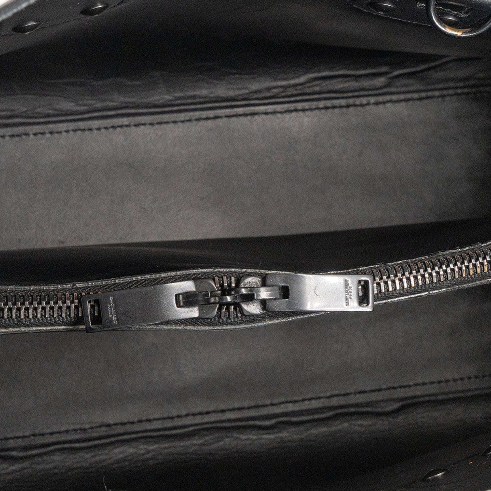 SAINT LAURENT - Sac à main Sac de Jour Small Saint Laurent en cuir grainé écru