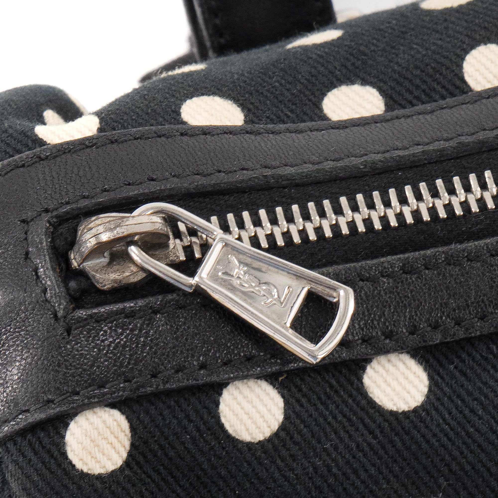 SAINT LAURENT - Sac à main Saint Laurent en toile noire et blanche vintage