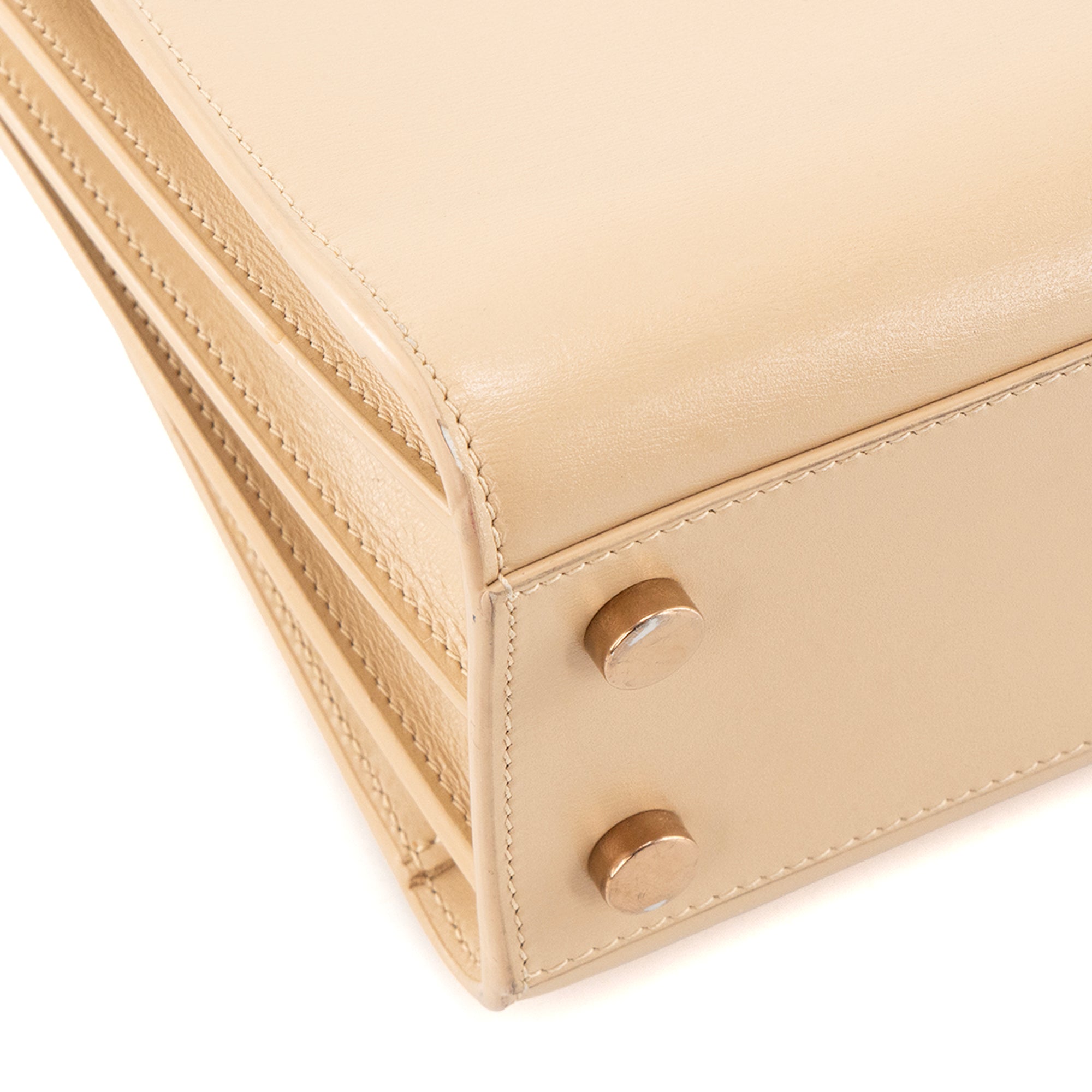SAINT LAURENT - Sac de Jour nano Saint Laurent en cuir lisse beige