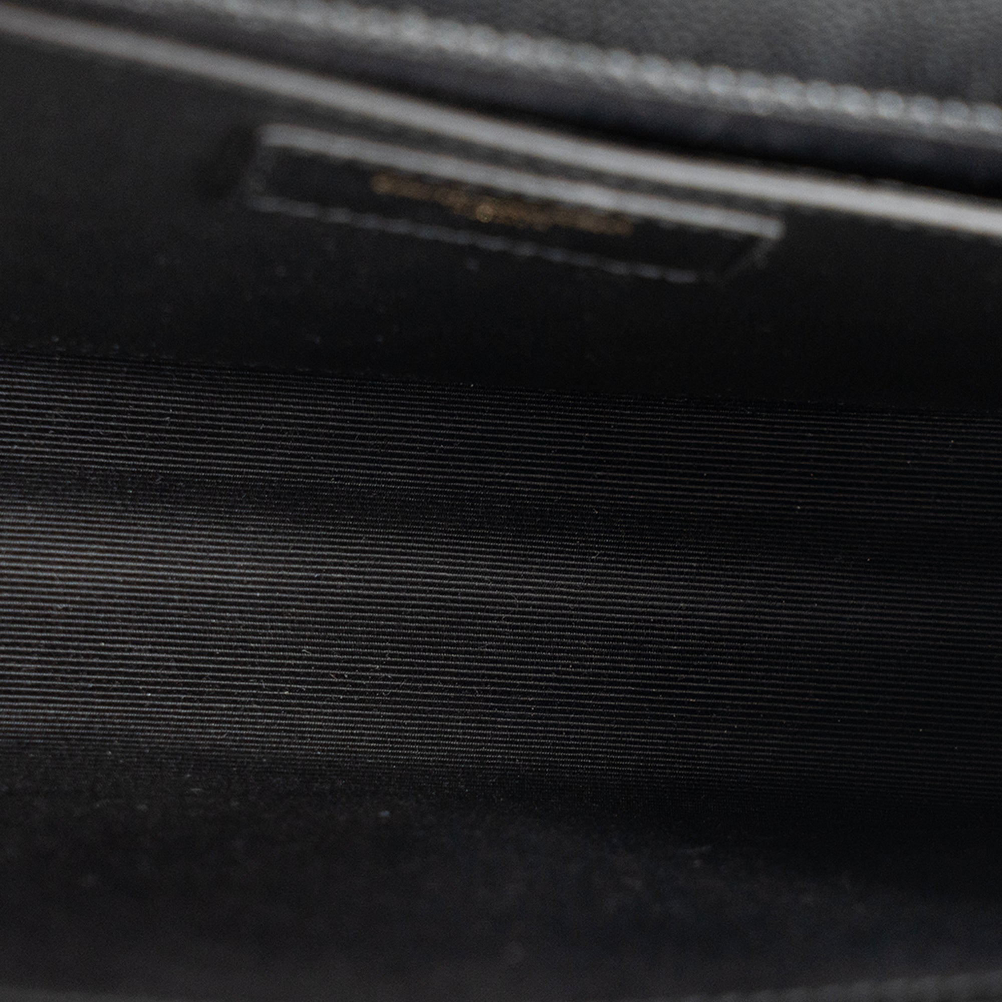 SAINT LAURENT - Sac à bandoulière Kate Saint Laurent en cuir grainé noir