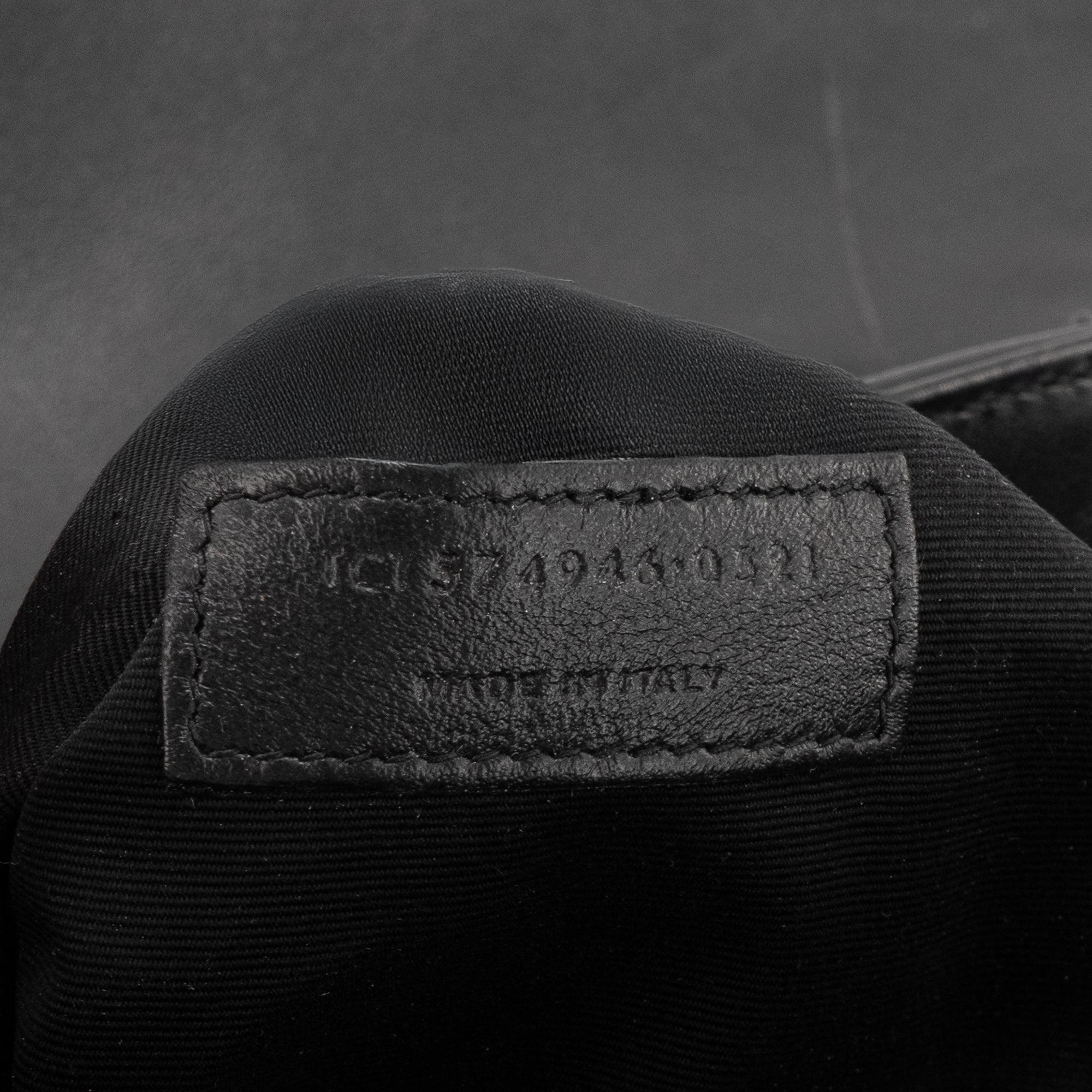 SAINT LAURENT - Sac à bandoulière Loulou Medium Saint Laurent en cuir noir