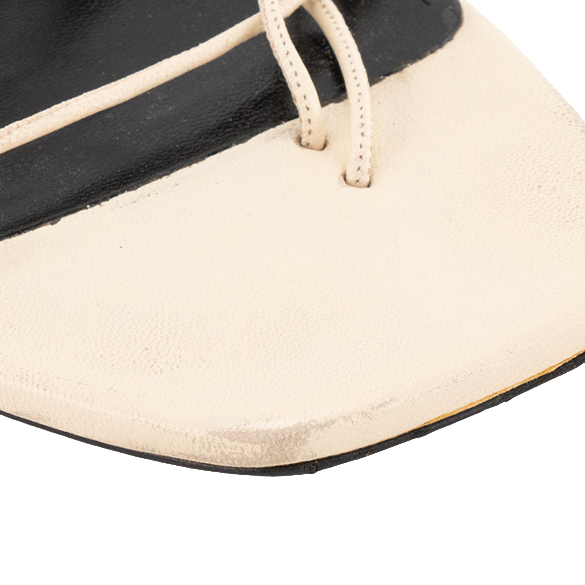 SAINT LAURENT - Sandales à lacets Saint Laurent en cuir beige (T37)