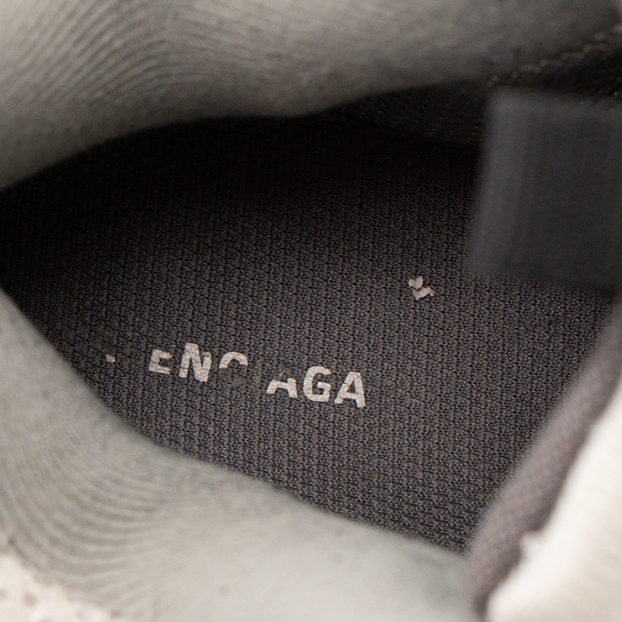 BALENCIAGA - Sneakers Track Balenciaga en toile et cuir noir et gris (T38)
