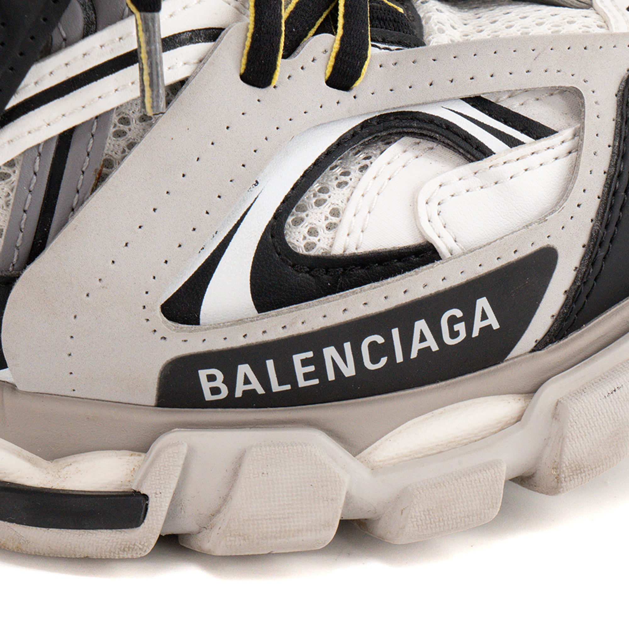 BALENCIAGA - Sneakers Track Balenciaga en toile et cuir noir et gris (T38)