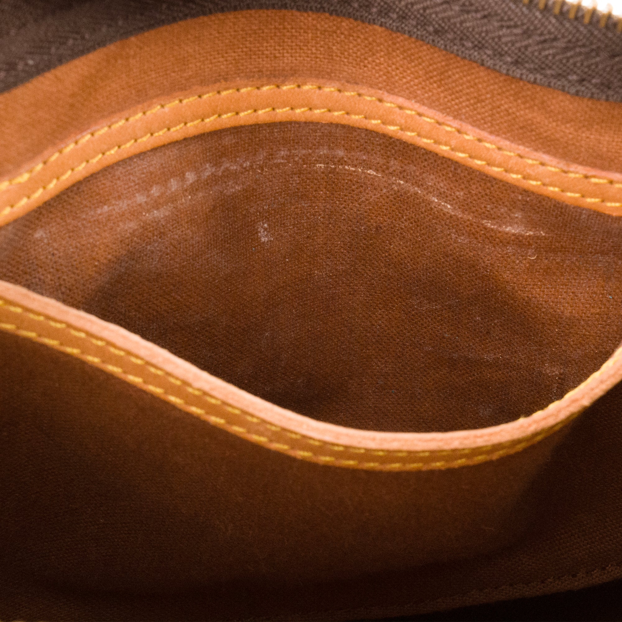 LOUIS VUITTON - Sac à main Speedy 35 Louis Vuitton en toile enduite monogrammée vintage