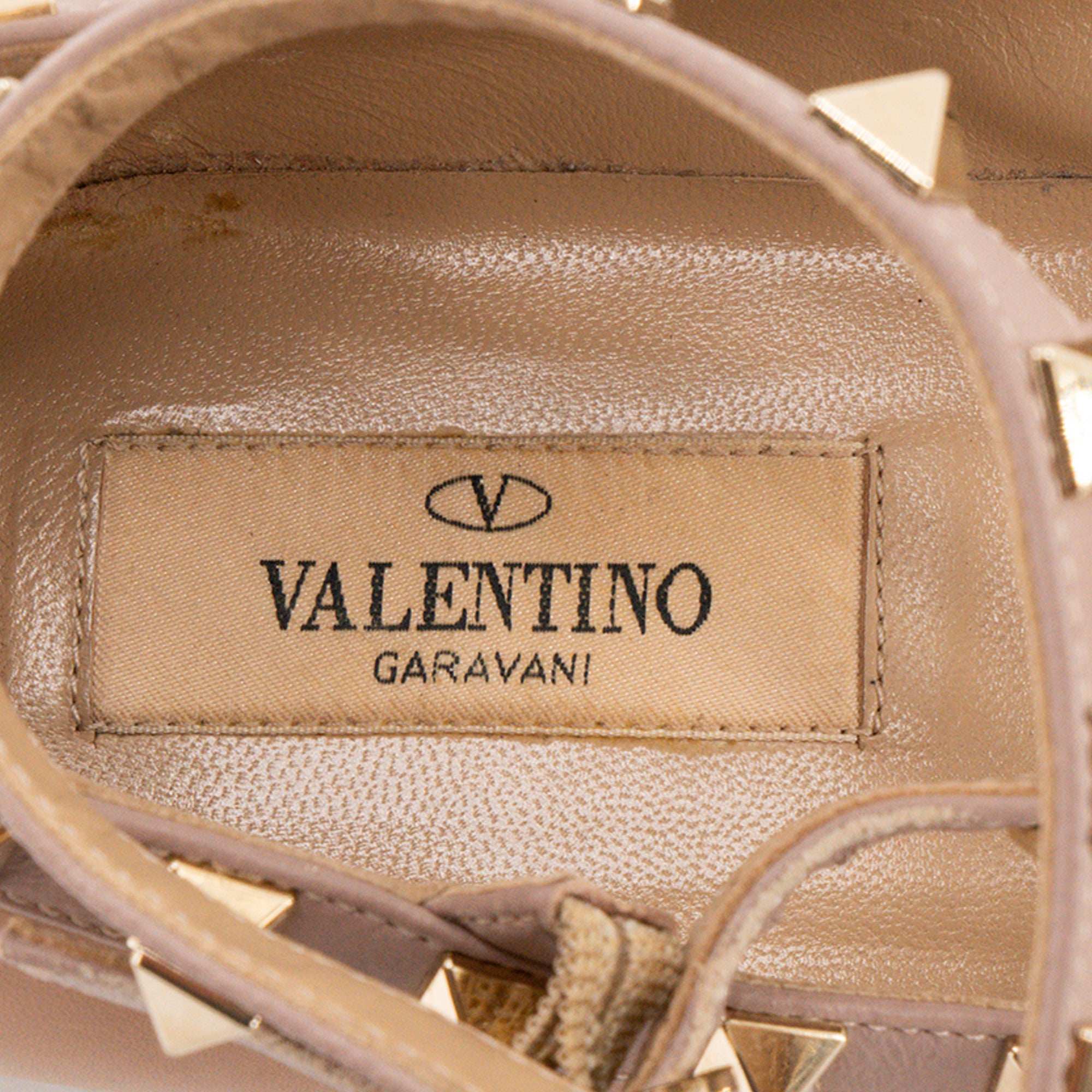 VALENTINO - Ballerines Rockstud Valentino en cuir beige (T36,5)