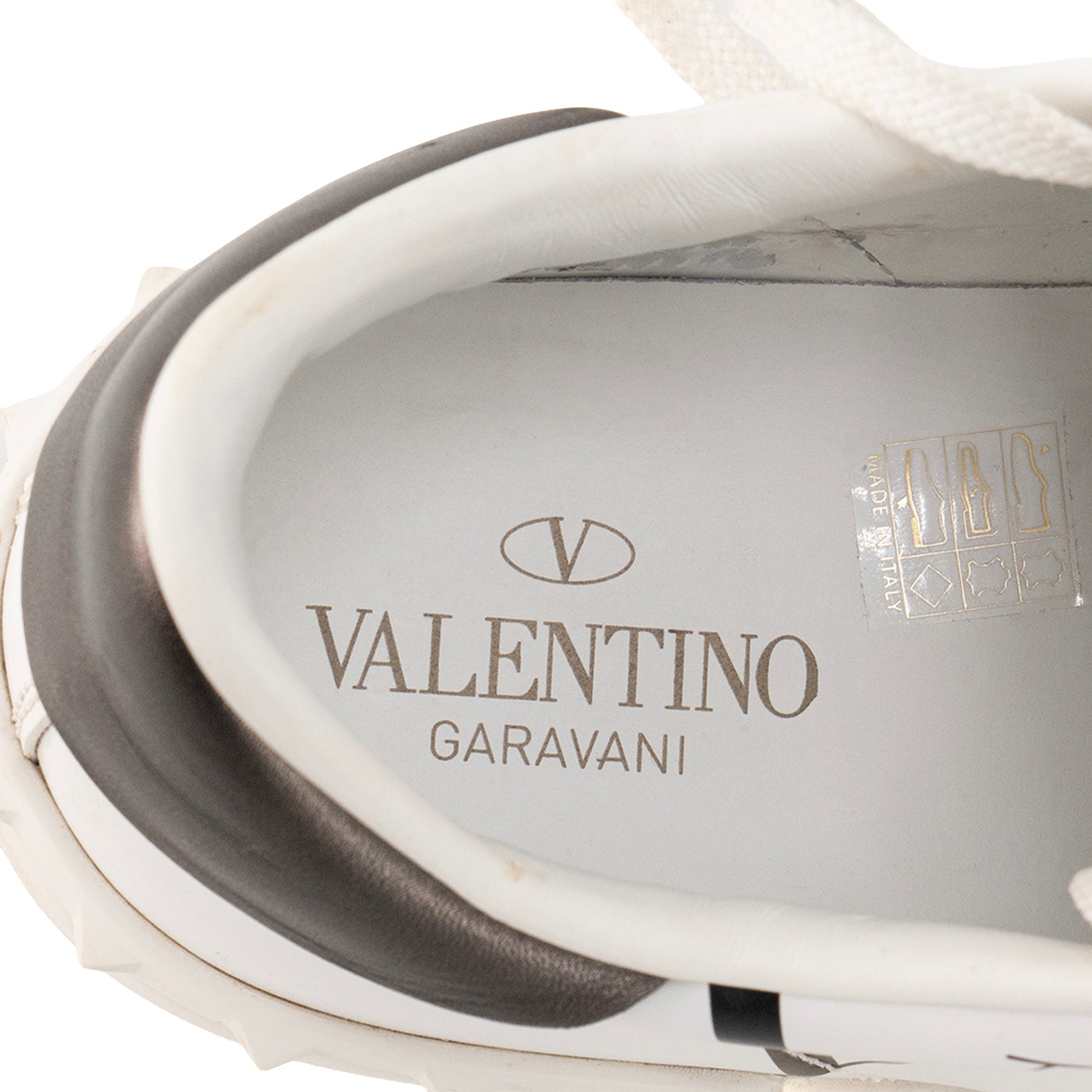 VALENTINO - Baskets Derek Logo Valentino en cuir lisse blanc et noir (T42)