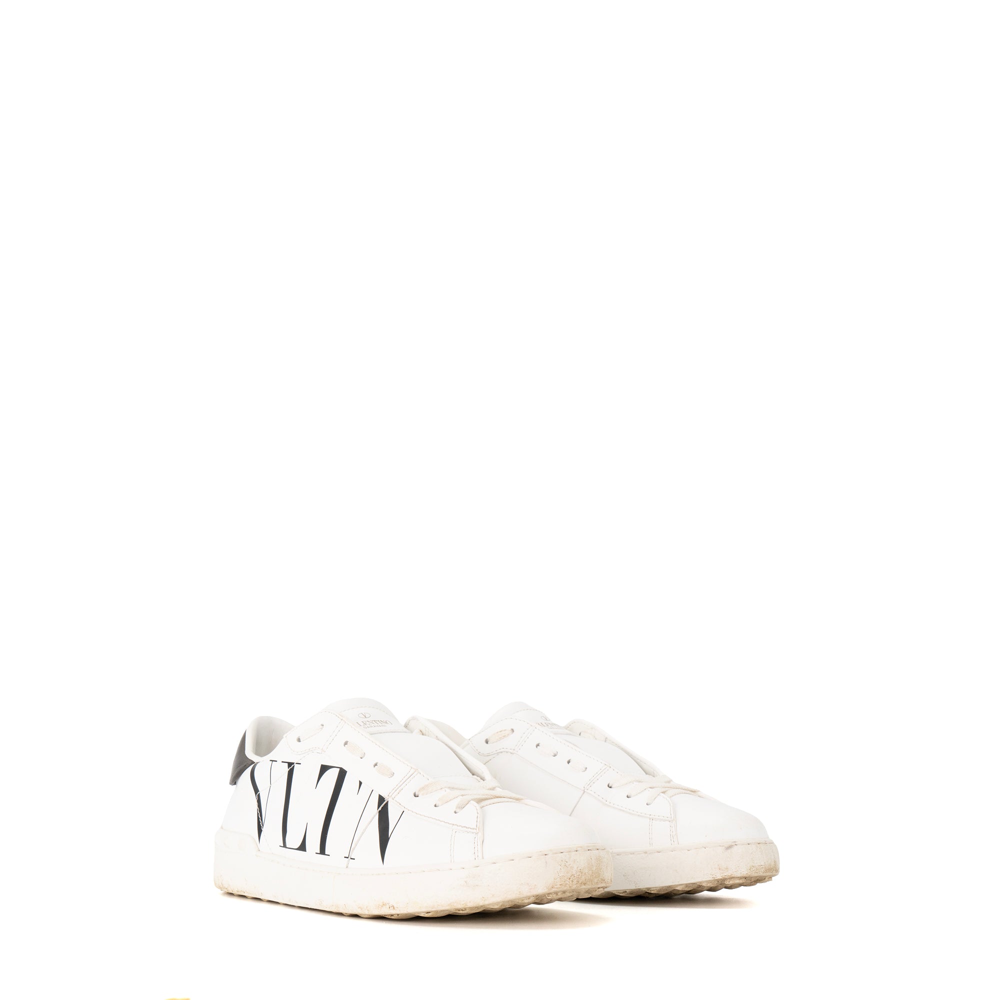 VALENTINO - Baskets Derek Logo Valentino en cuir lisse blanc et noir (T42)