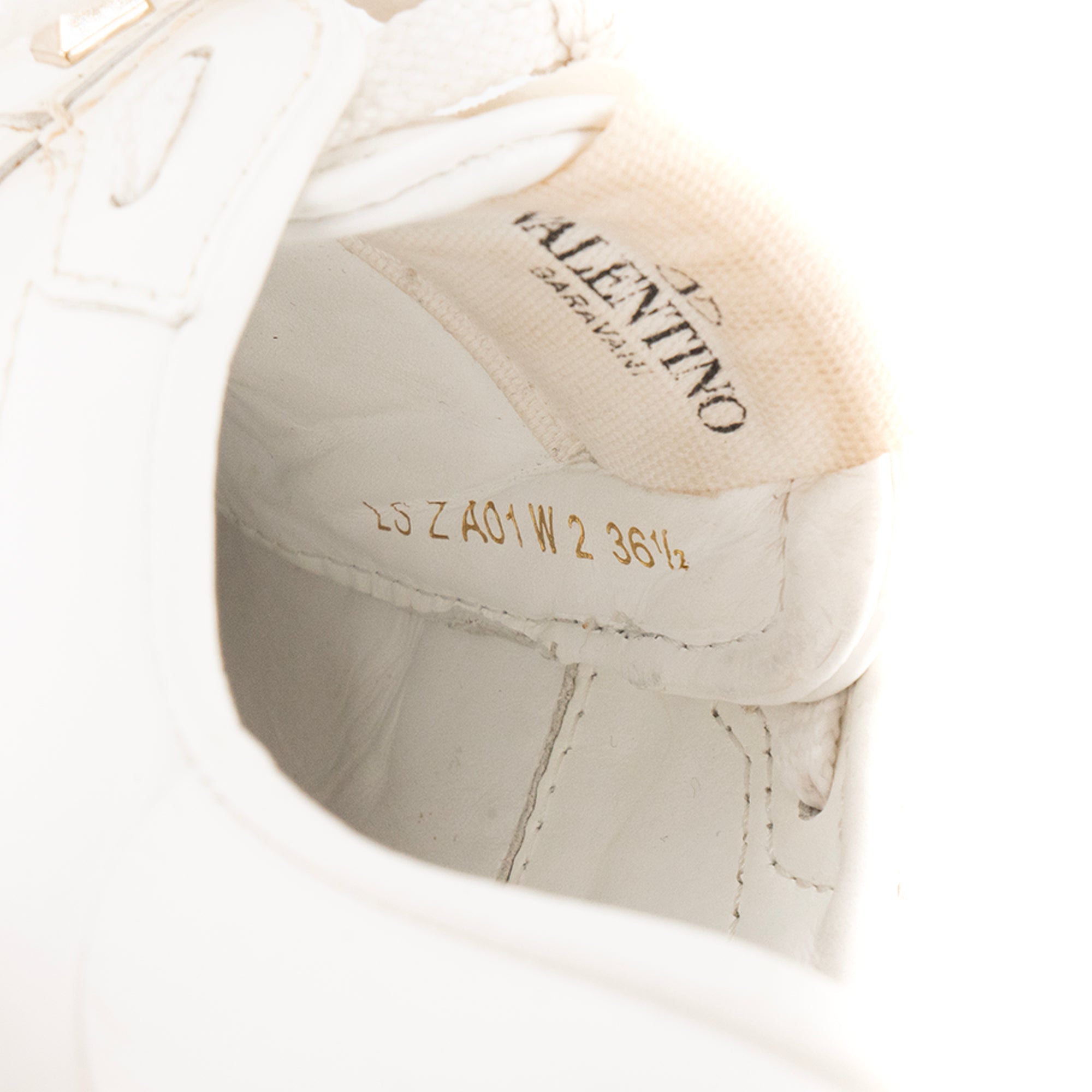 VALENTINO - Baskets Rockstud Valentino en cuir lisse blanc (T36,5)