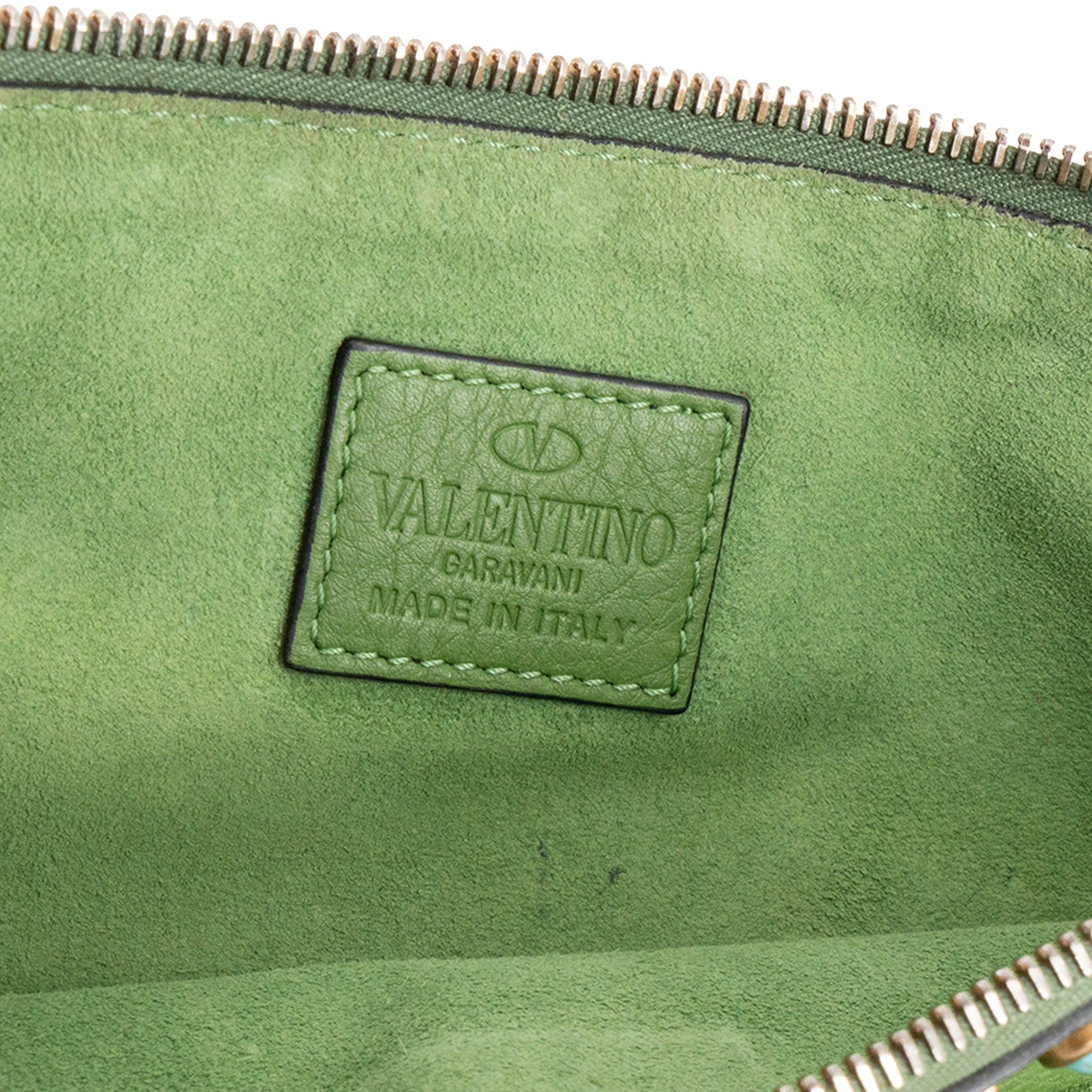 VALENTINO - Pochette Rockstud Valentino en cuir grainé vert
