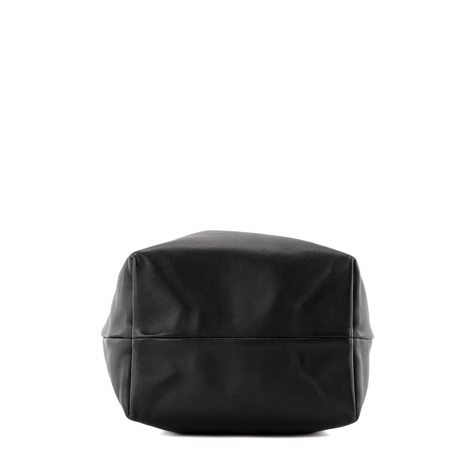 VALENTINO - Sac à bandoulière Seau Vlogo Valentino en cuir lisse noir
