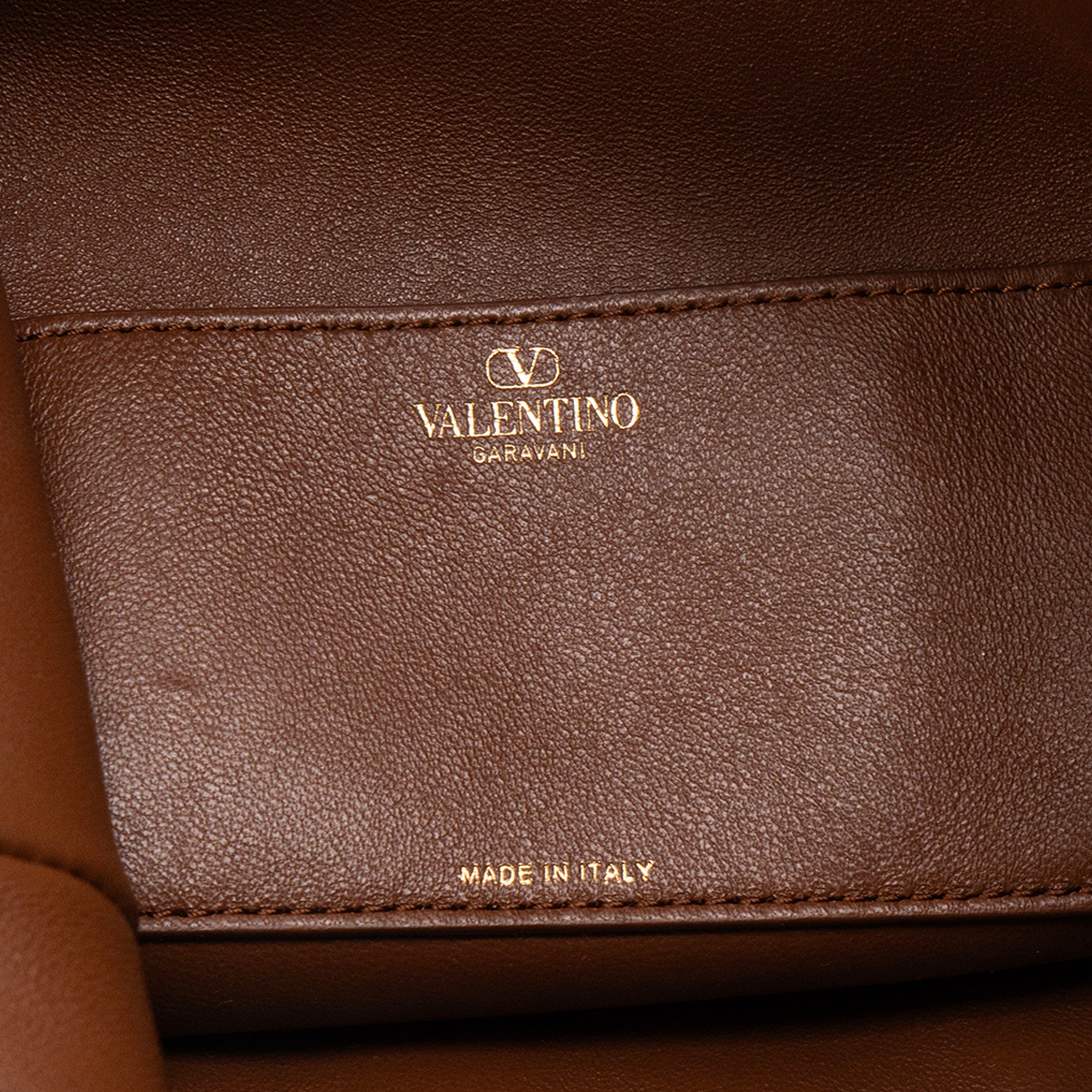 VALENTINO - Sac à bandoulière Seau Vlogo Valentino en cuir lisse noir