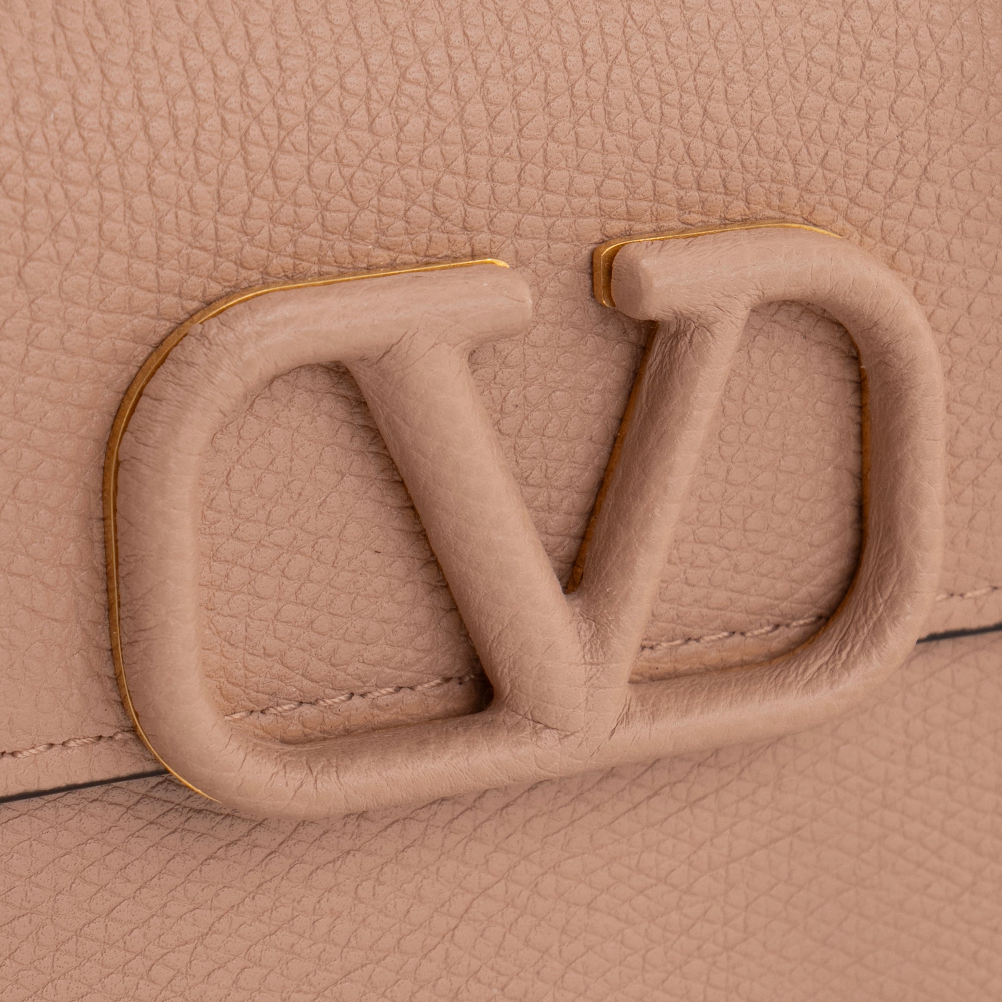 VALENTINO - Sac à bandoulière Wallet On Chain VLogo Signature Valentino en cuir grainé rose ancien