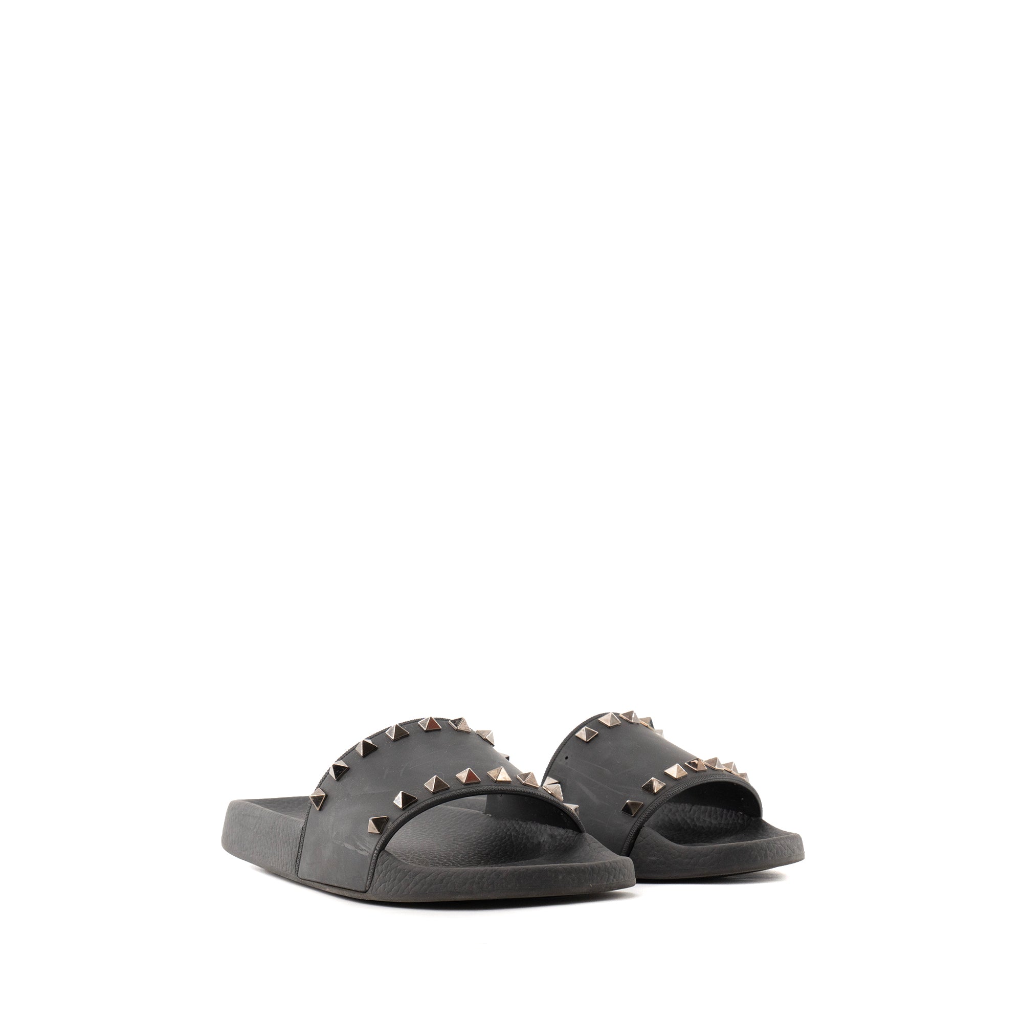 VALENTINO - Sandales Rockstud Valentino en caoutchouc et studs noir (T38)