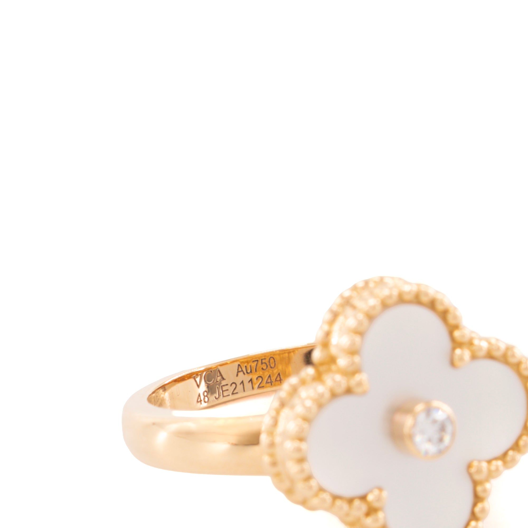 VAN CLEEF & ARPELS - Bague Vintage Alhambra Van Cleef & Arpels en or, diamant et nacre (T48)