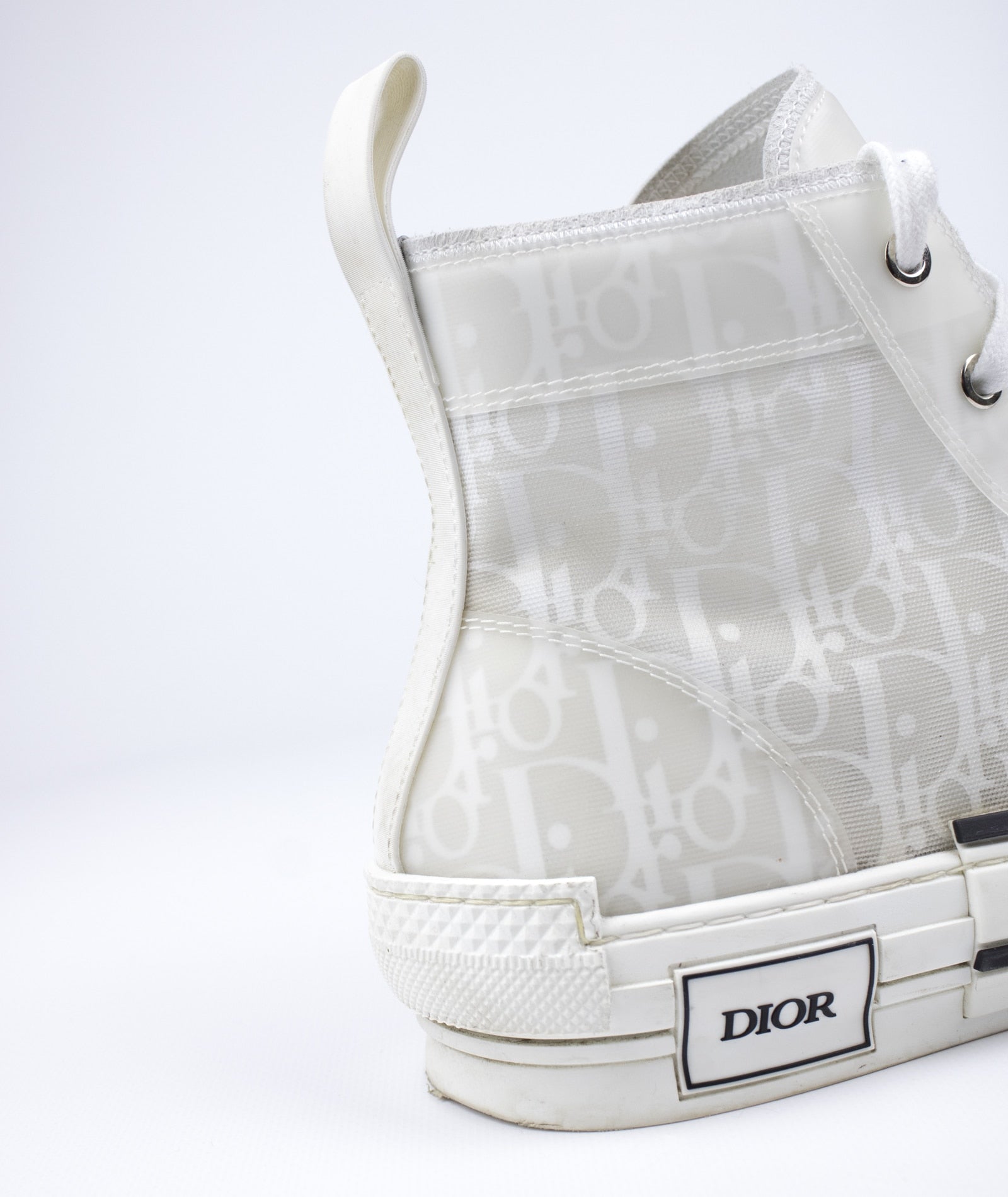 Sneakers B23 (T42)