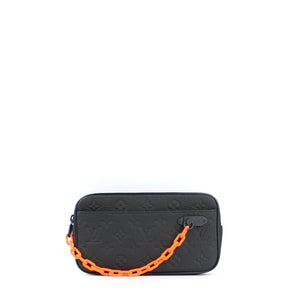 LOUIS VUITTON - Volga clutch with belt