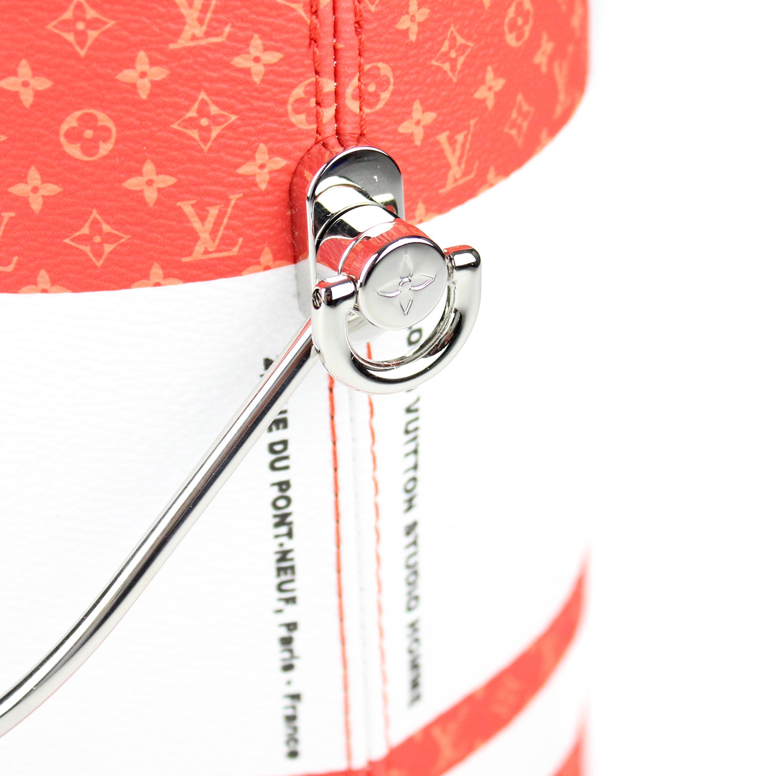 LOUIS VUITTON - Sac LV Paint Can rouge