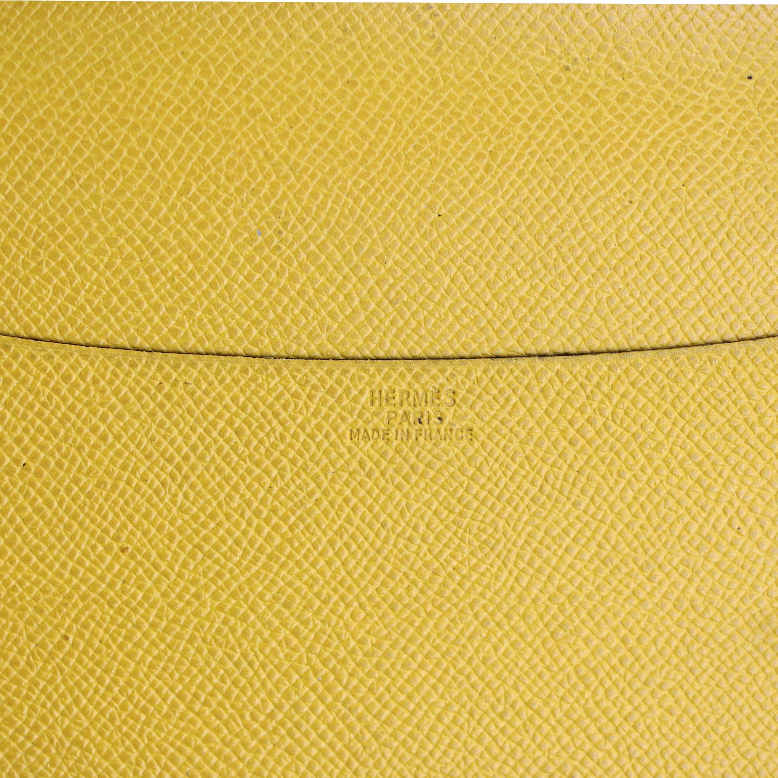 HERMÈS - Couverture d'agenda Globe-Trotter et stylo en argent