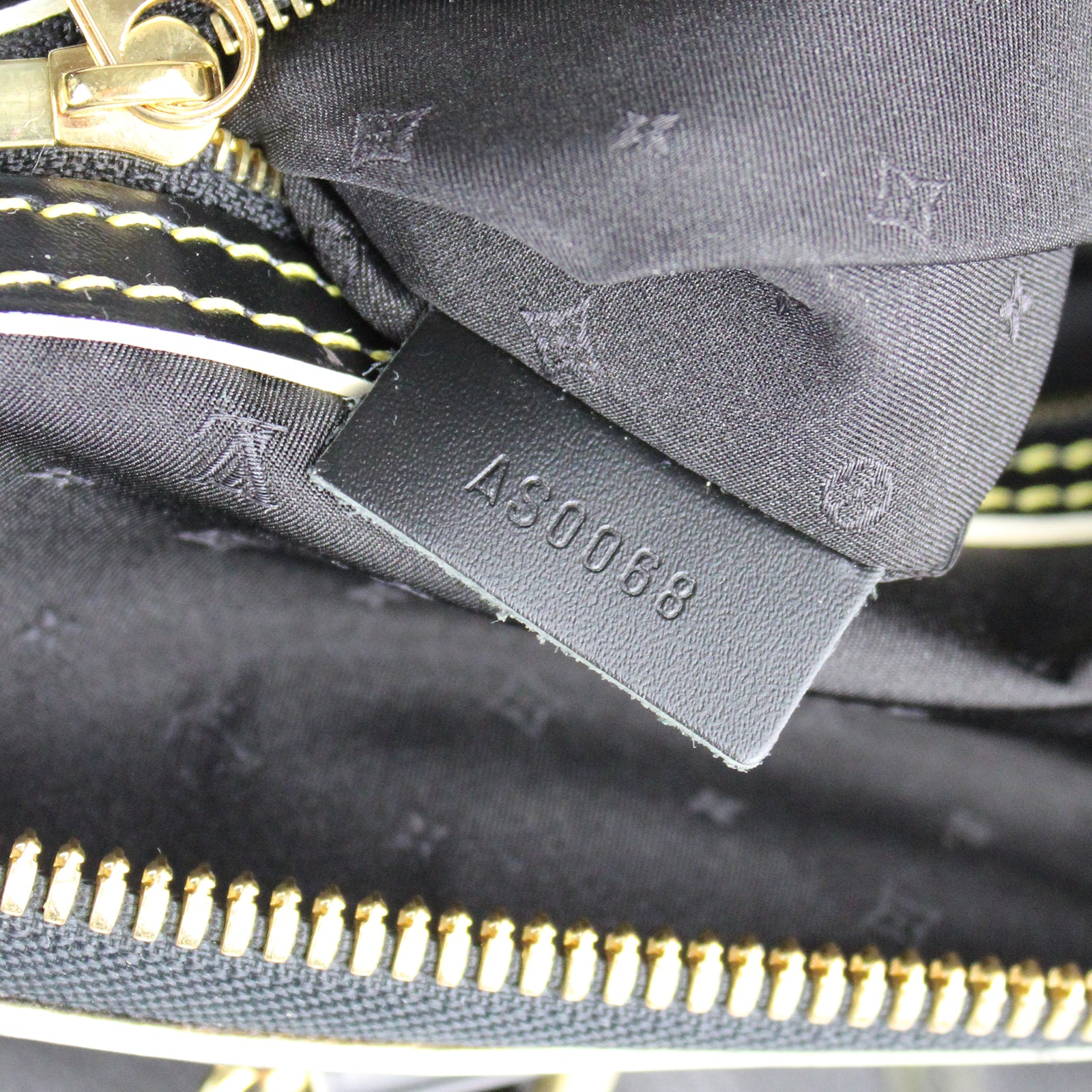 LOUIS VUITTON - Sac Lockit