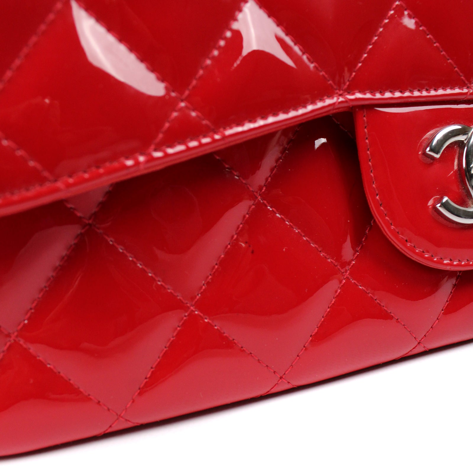 CHANEL - Timeless Maxi Jumbo bag in patent leather