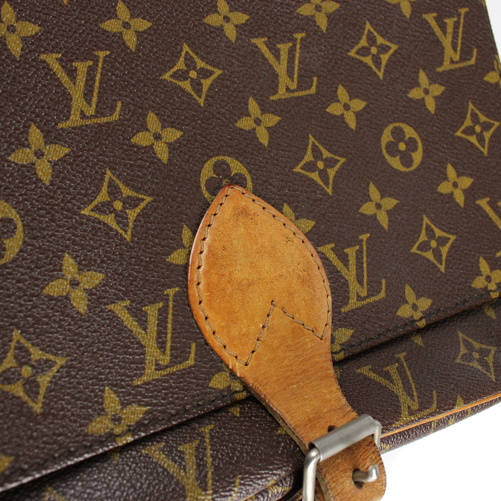 LOUIS VUITTON - Cartouchière bag 28