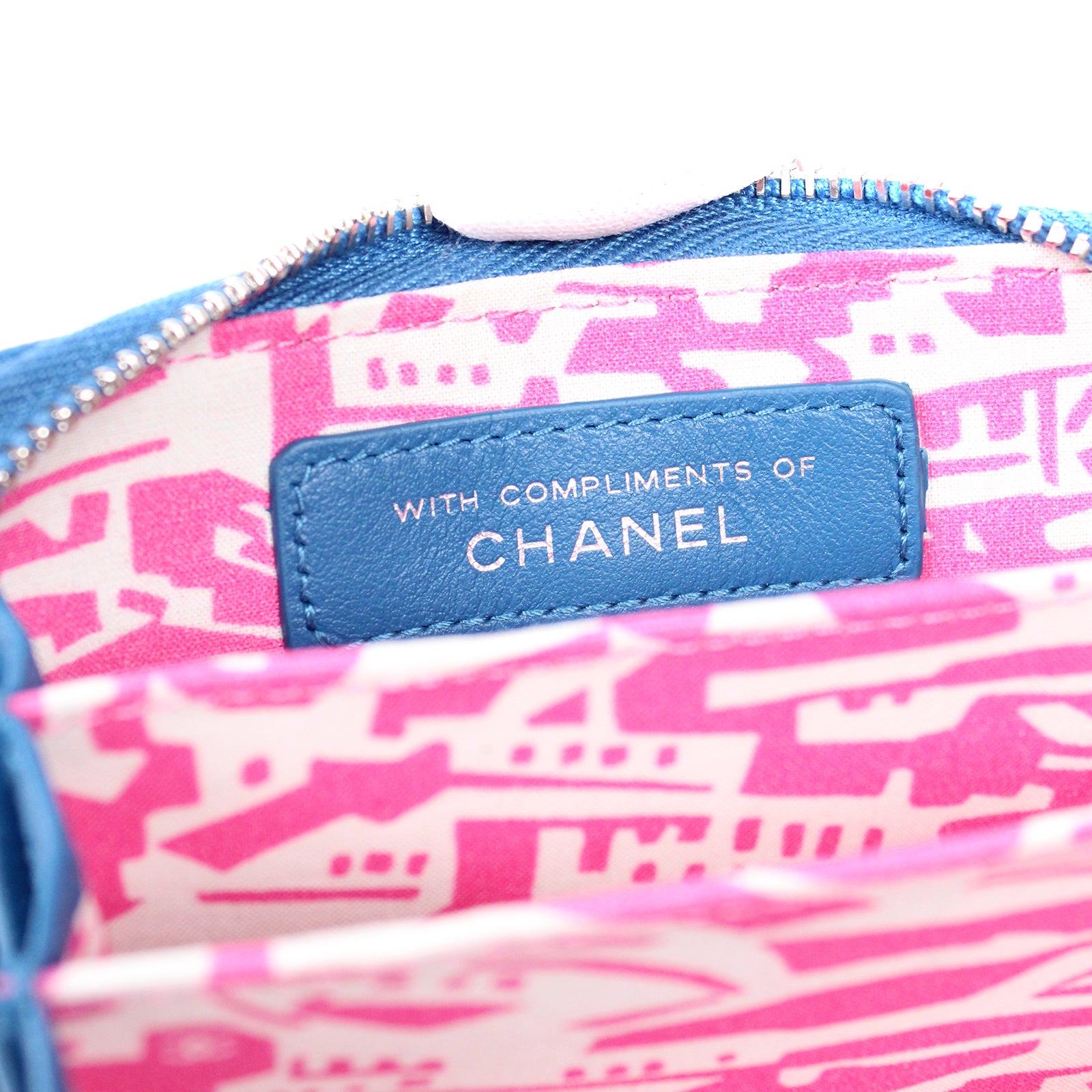 CHANEL - Portefeuille Zip Timeless